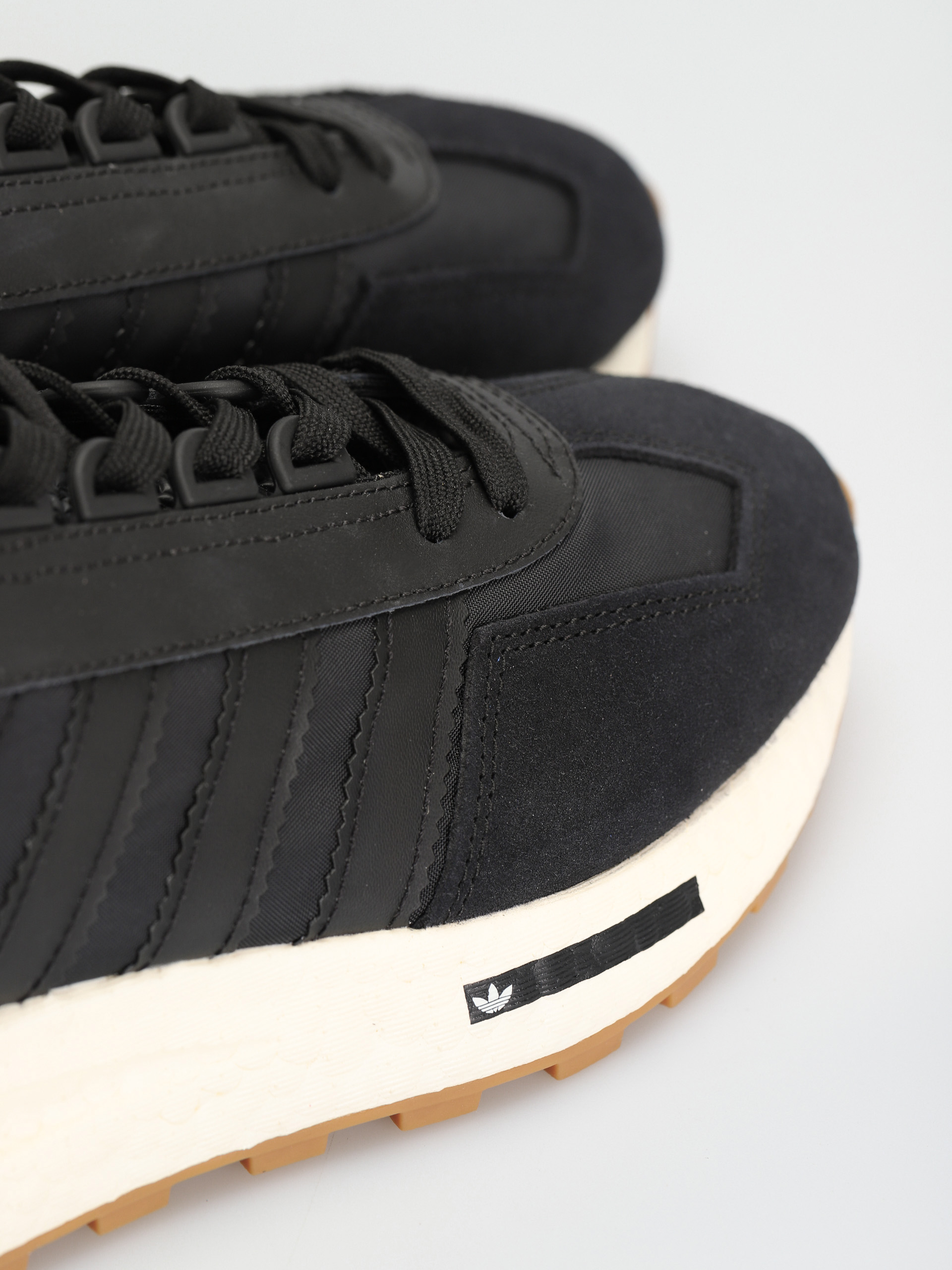 Buty adidas Originals Retropy E5 (cblack/cblack/gresix)