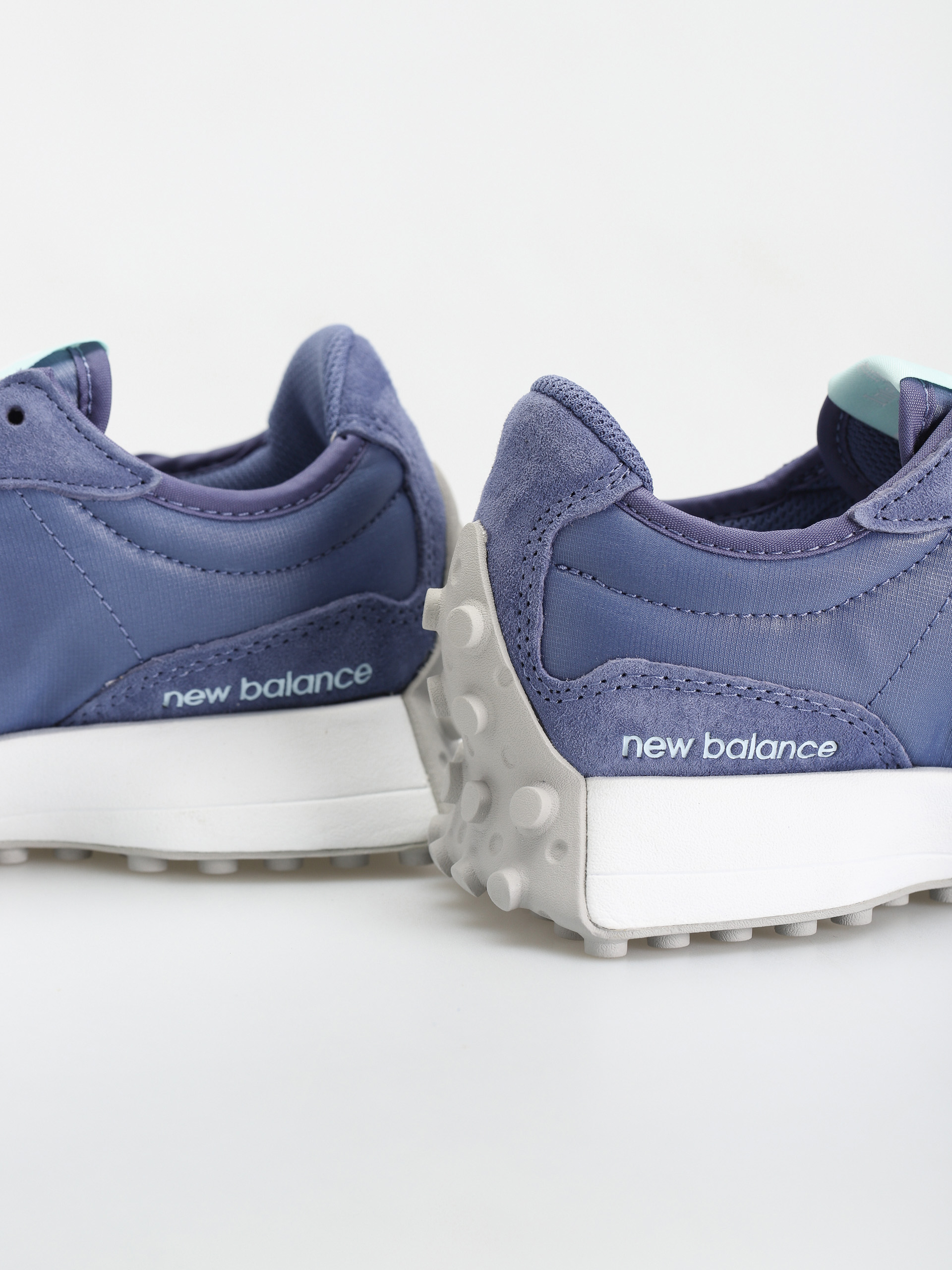 Buty New Balance 327 Wmn (vintage rose)