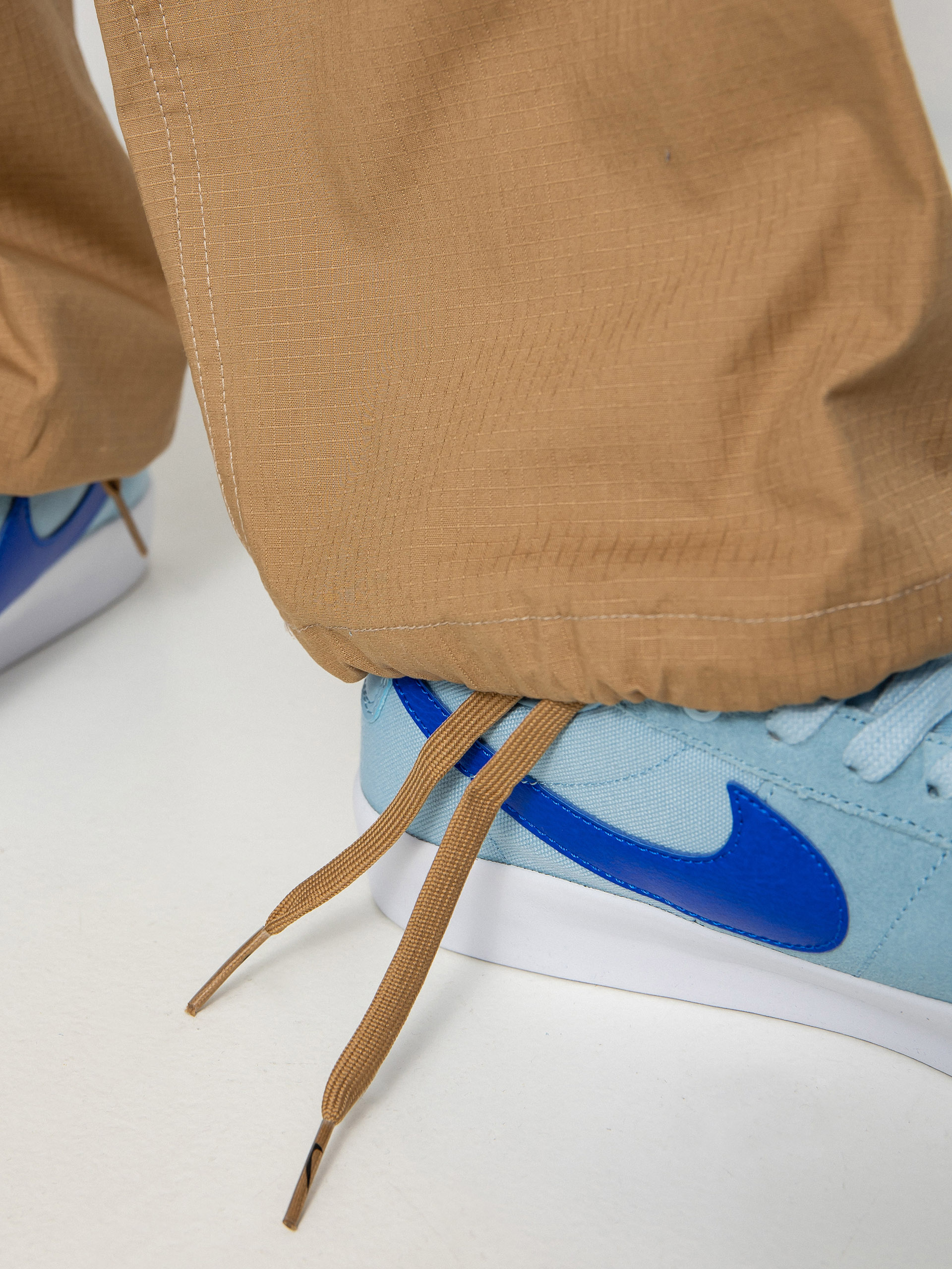 Spodnie Nike SB Kearny Cargo (dk driftwood)