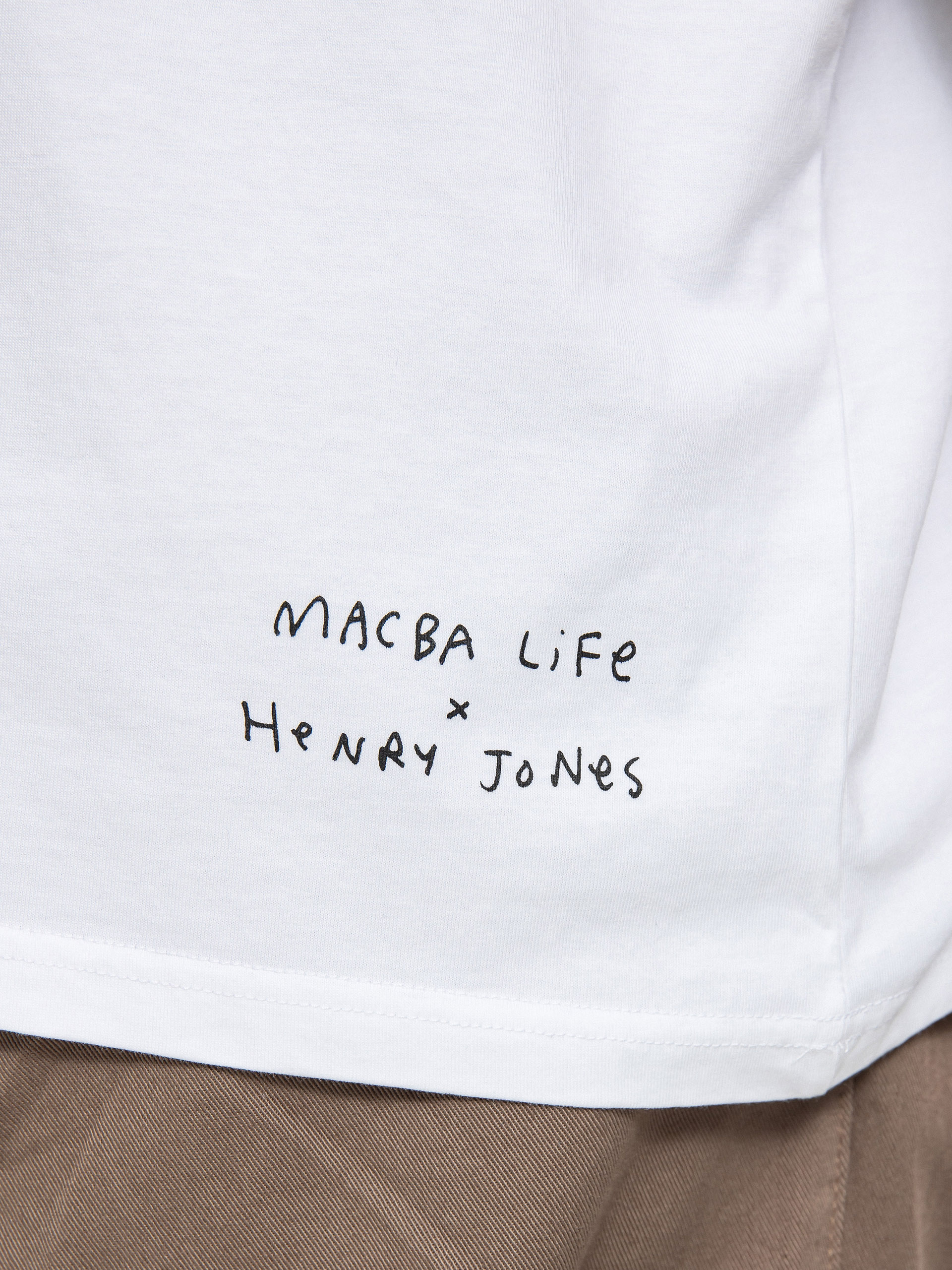 T-shirt Macba Life Henry Jones Skate Logo (white)