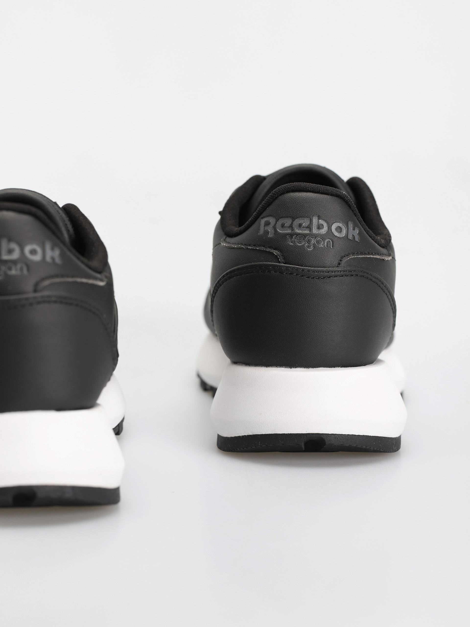 Buty Reebok Classic Sp Vegan Wmn (cblack/cblack/purgry)