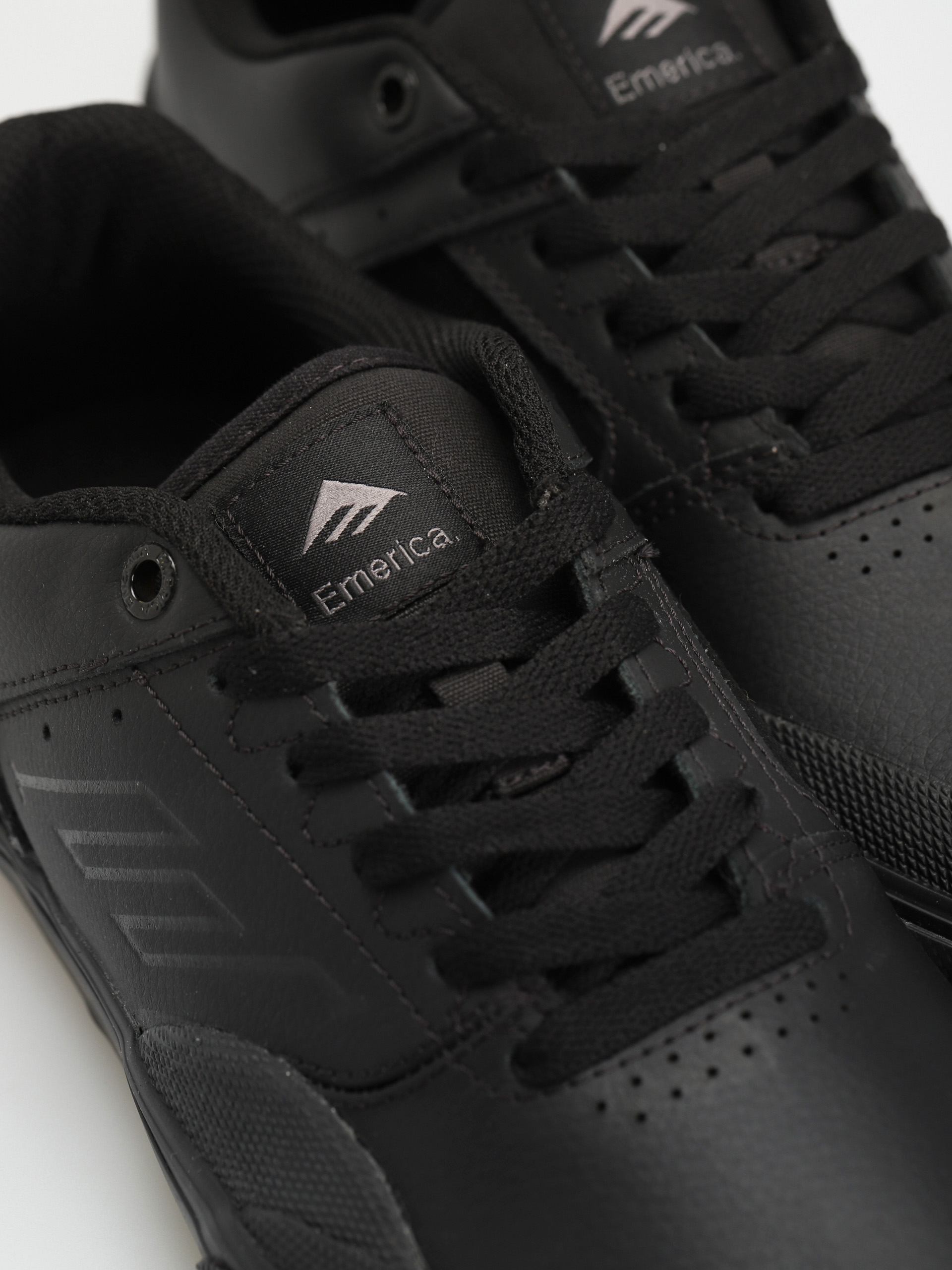 Buty Emerica The Low Vulc (black/black/black)