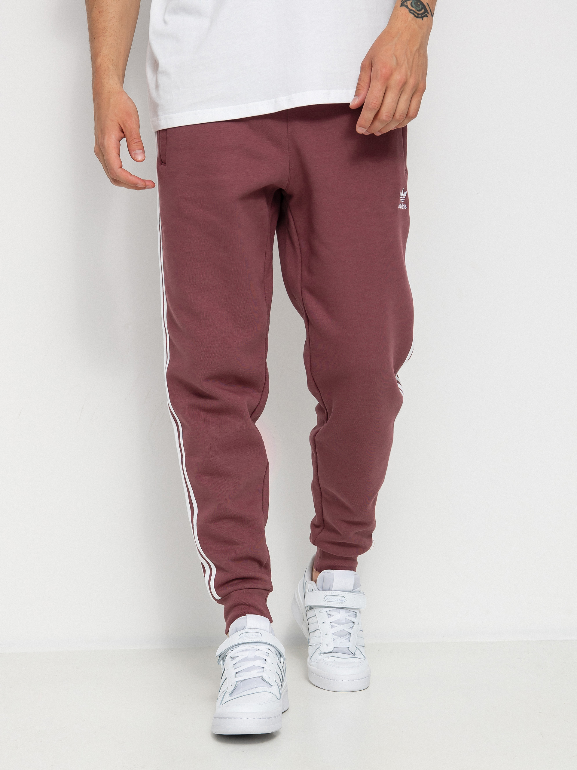 Spodnie adidas Originals 3 Stripes (quiet crimson)