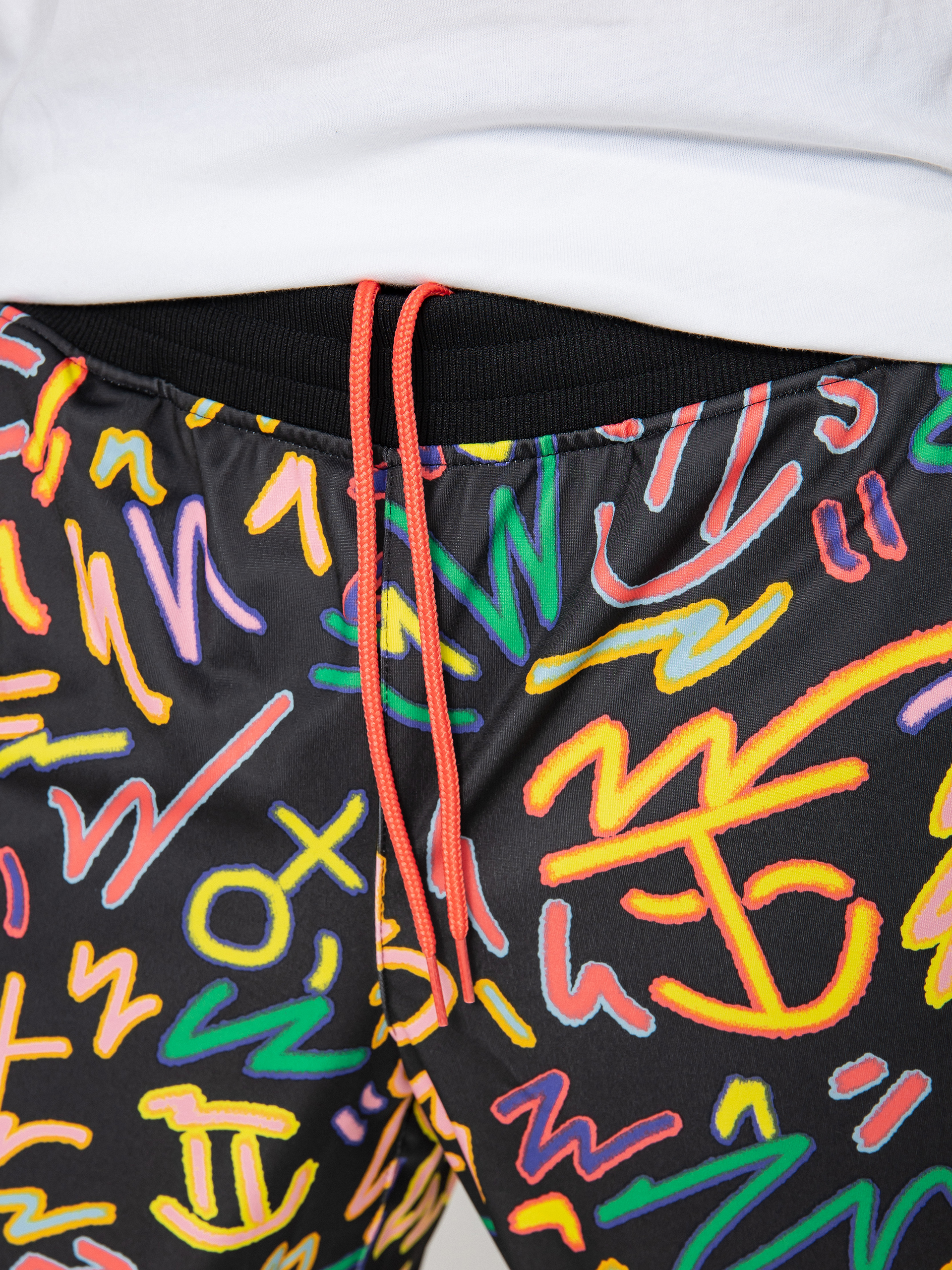 Spodnie adidas Originals Loveuni Sst (multco)