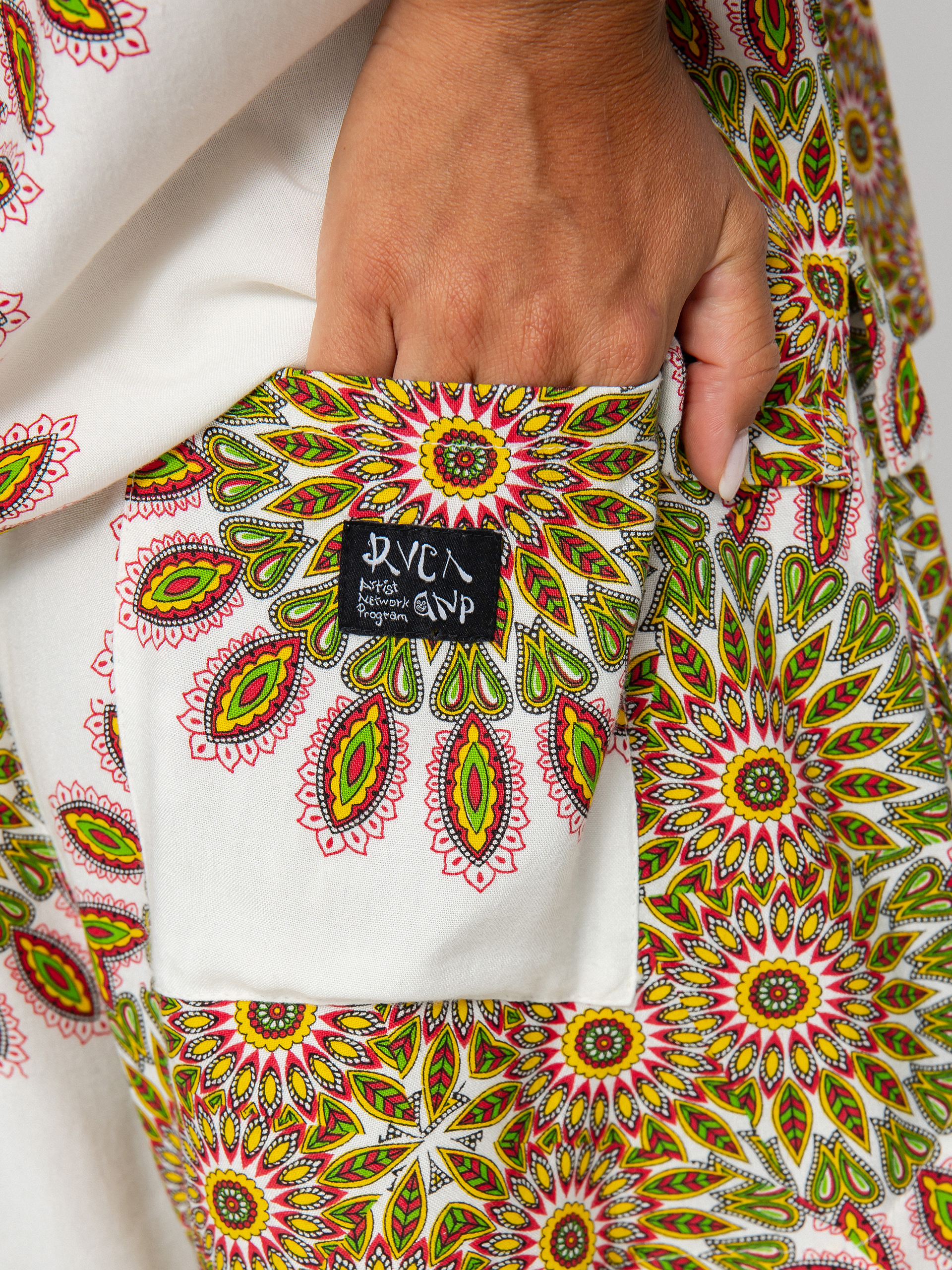 Szorty RVCA Serotonin Wmn (cloud)