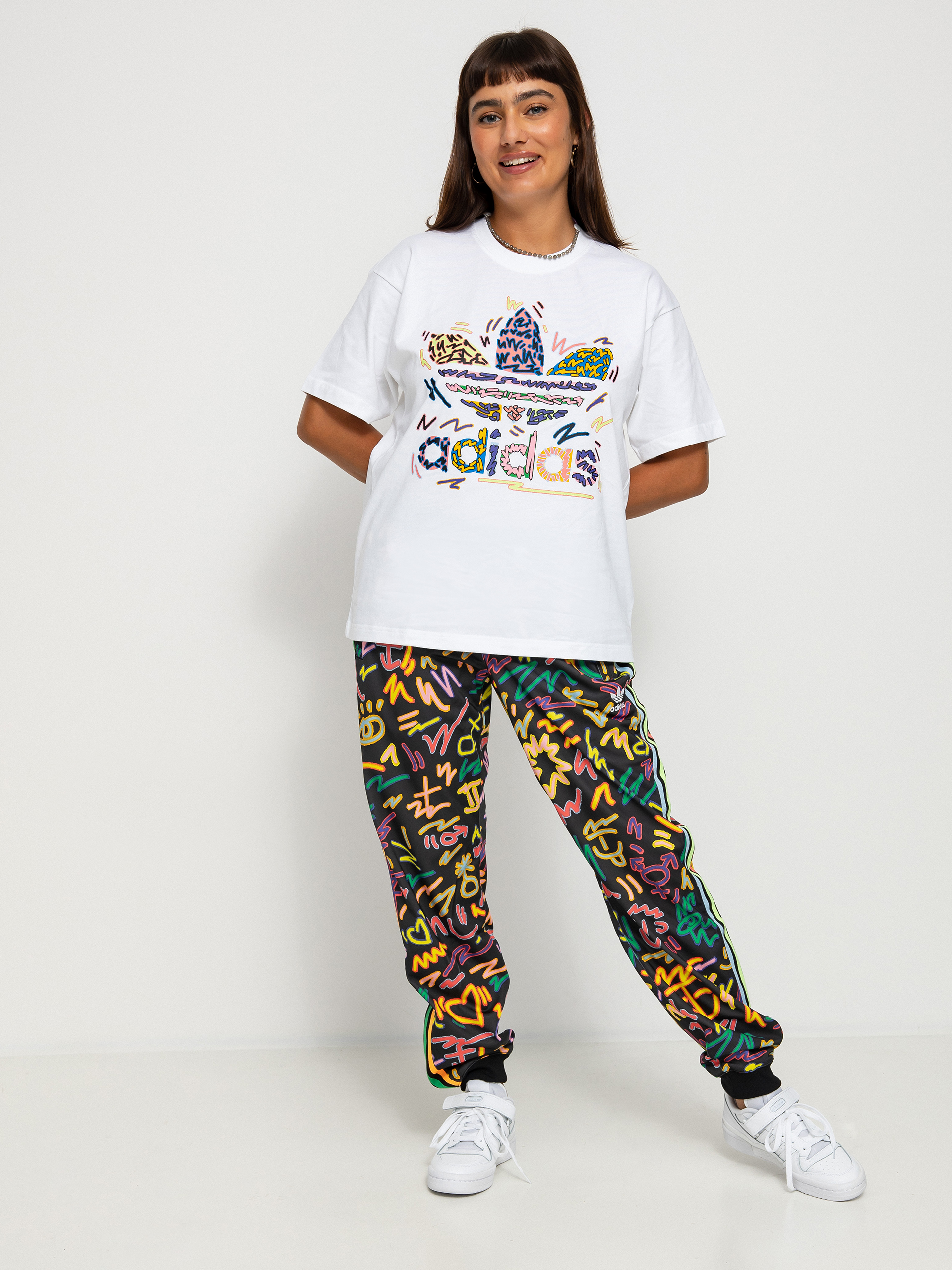 T-shirt adidas Originals Loveuni Tref Te (white/multco)