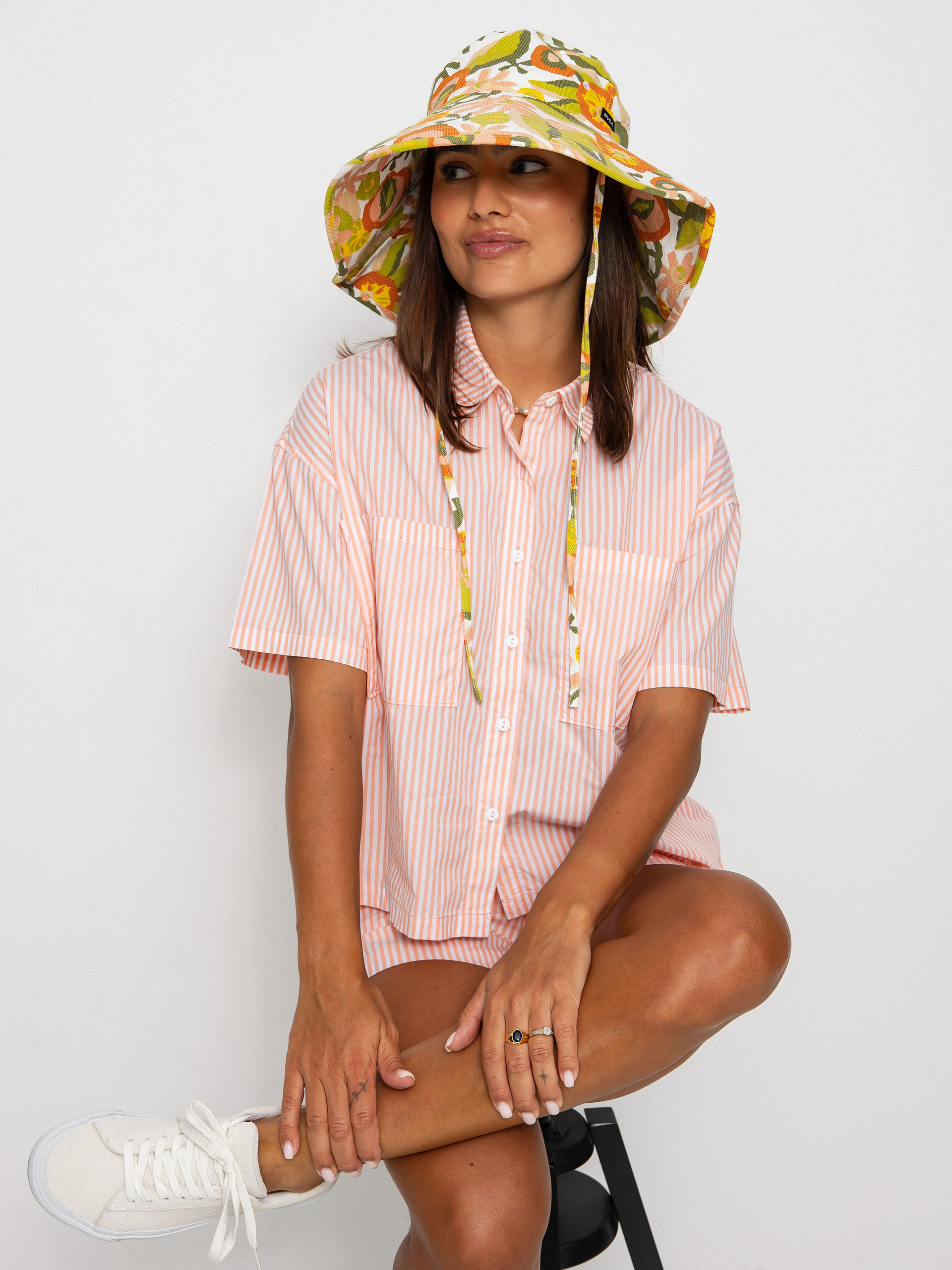 Kapelusz RVCA Sunlight Bucket Hat Wmn (white)