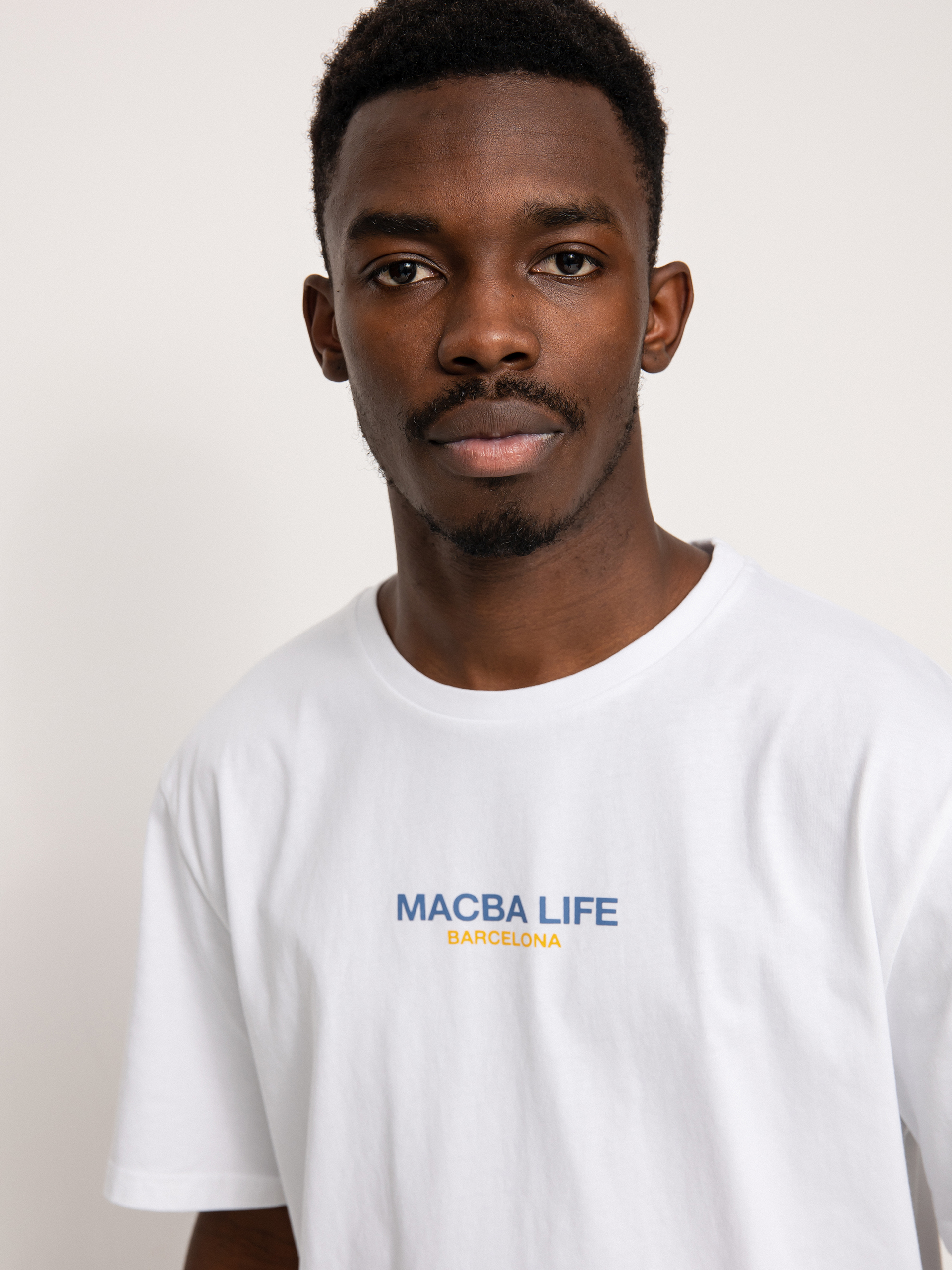 T-shirt Macba Life Two Tones (white/blue)
