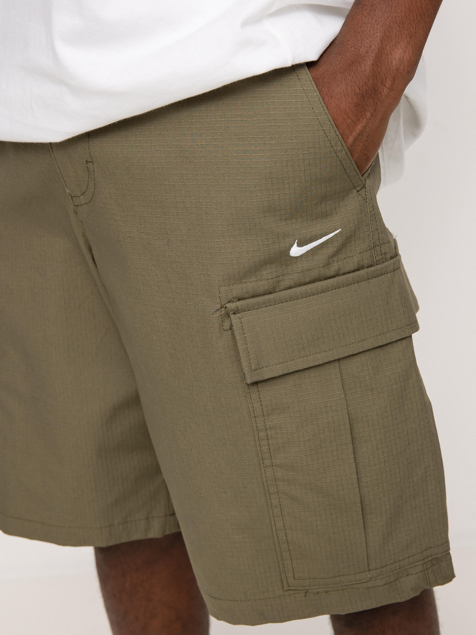 Szorty Nike SB Cargo (medium olive/white)