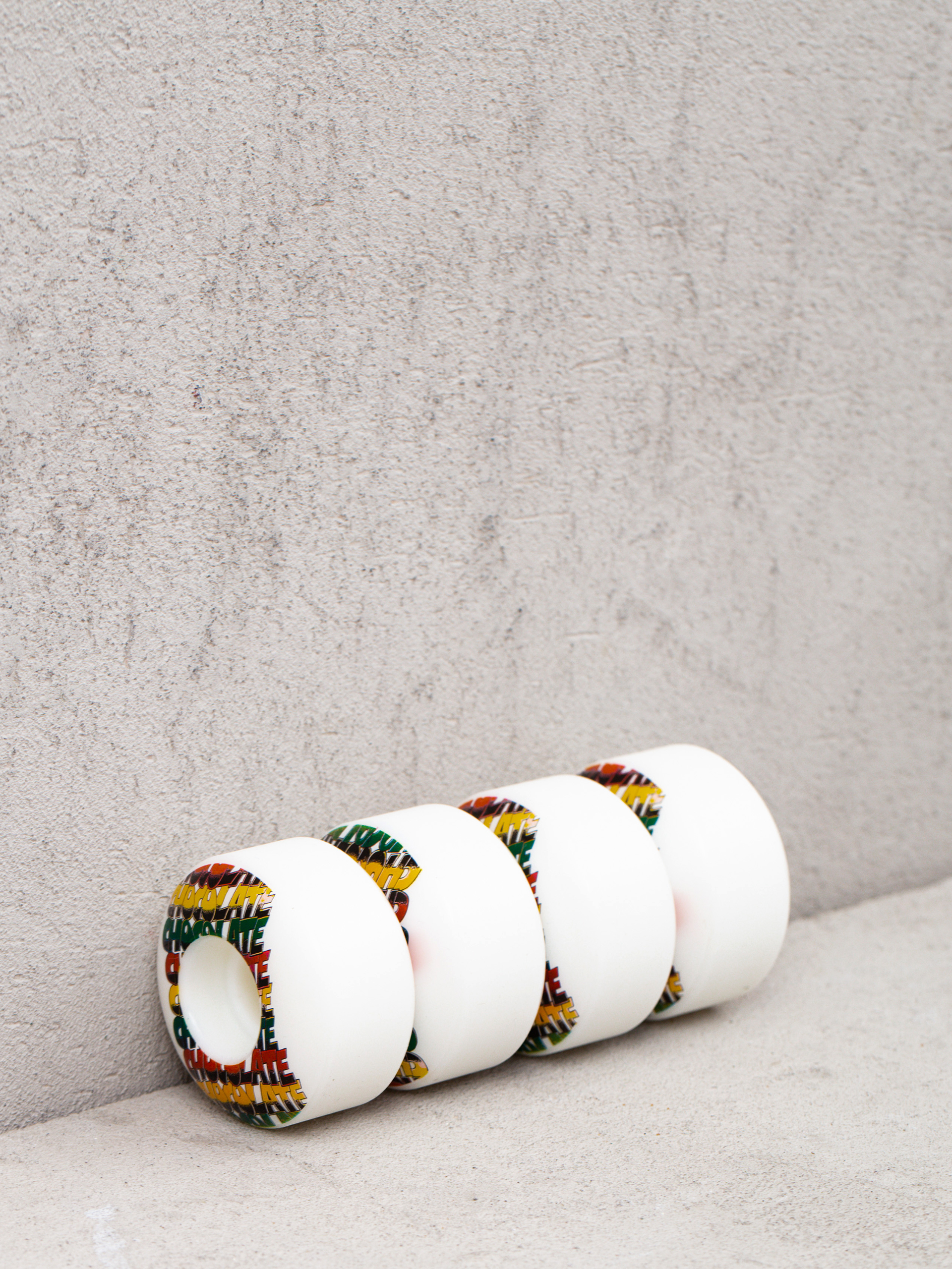 Kółka Chocolate Sound System Staple (white/multi)