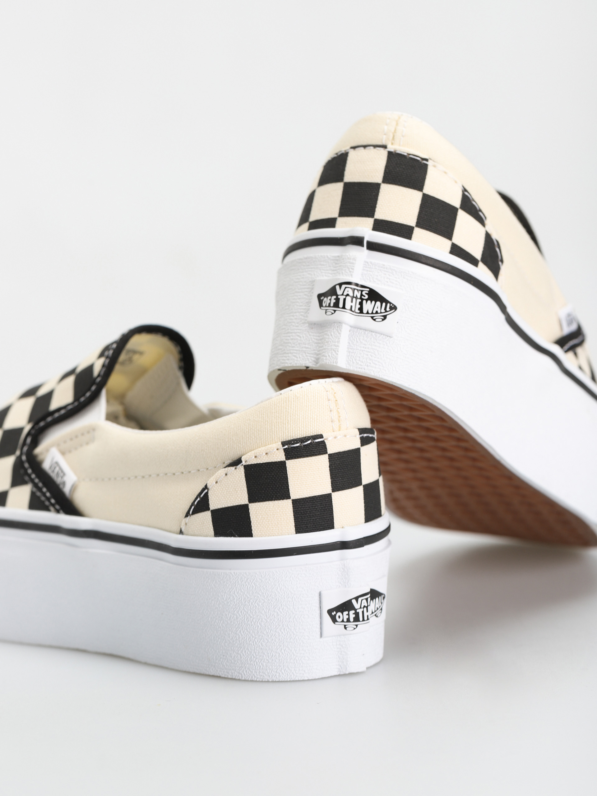 【Vans】Classic Slip-On Checkerboard Stackform Shoe Buty Vans Classic Slip On Stackform - biały (checkerboard
