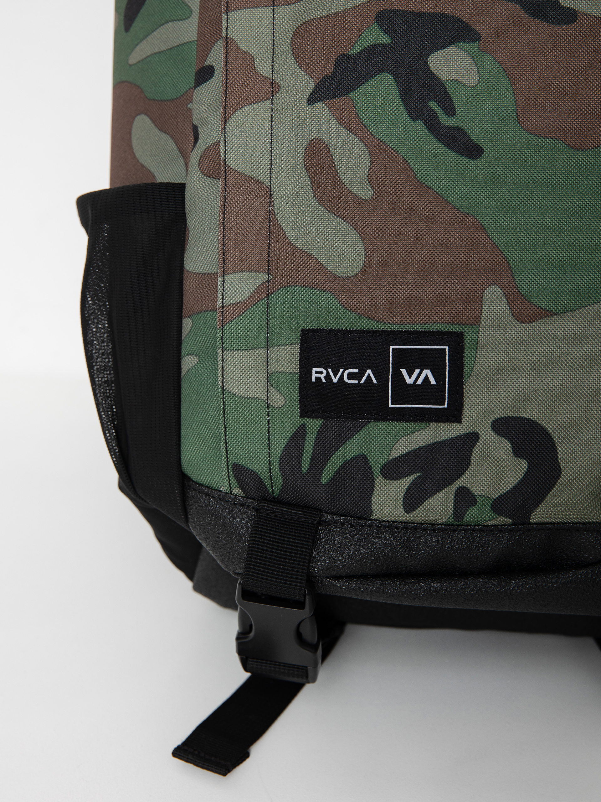 Plecak RVCA Voyage IV (woodland camo)