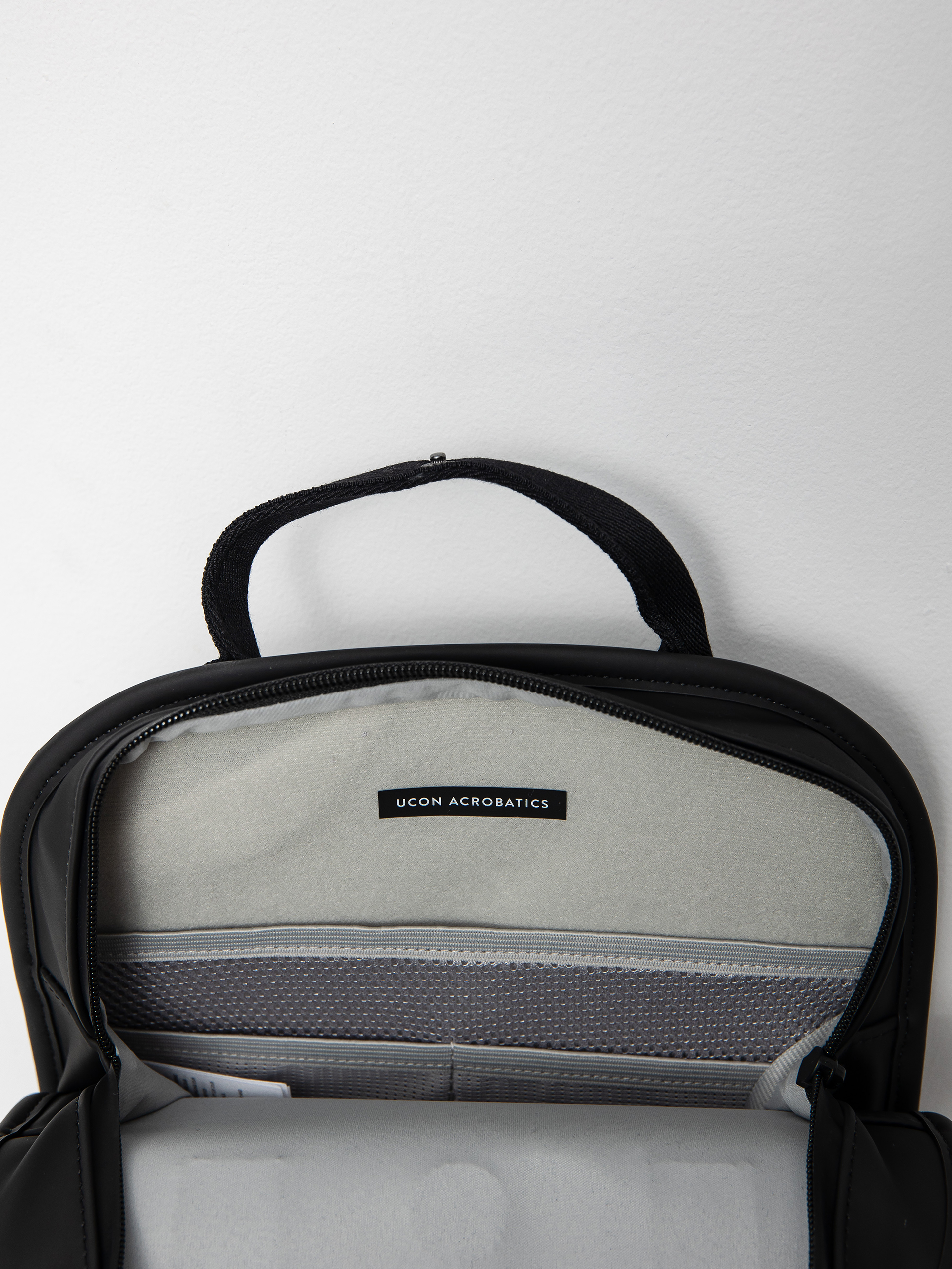 Plecak Ucon Acrobatics Alison Mini Lotus (black)