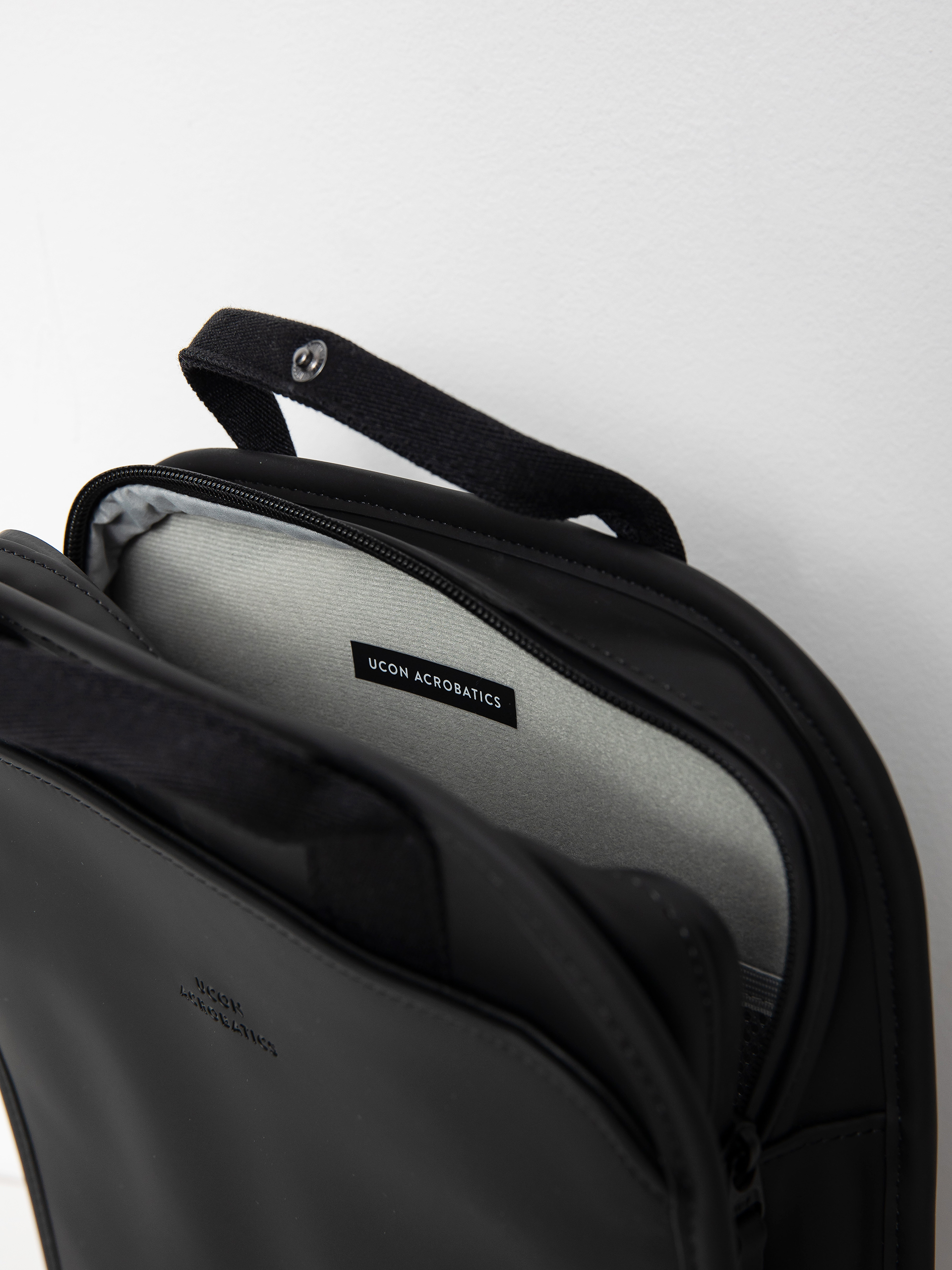 Plecak Ucon Acrobatics Alison Mini Lotus (black)