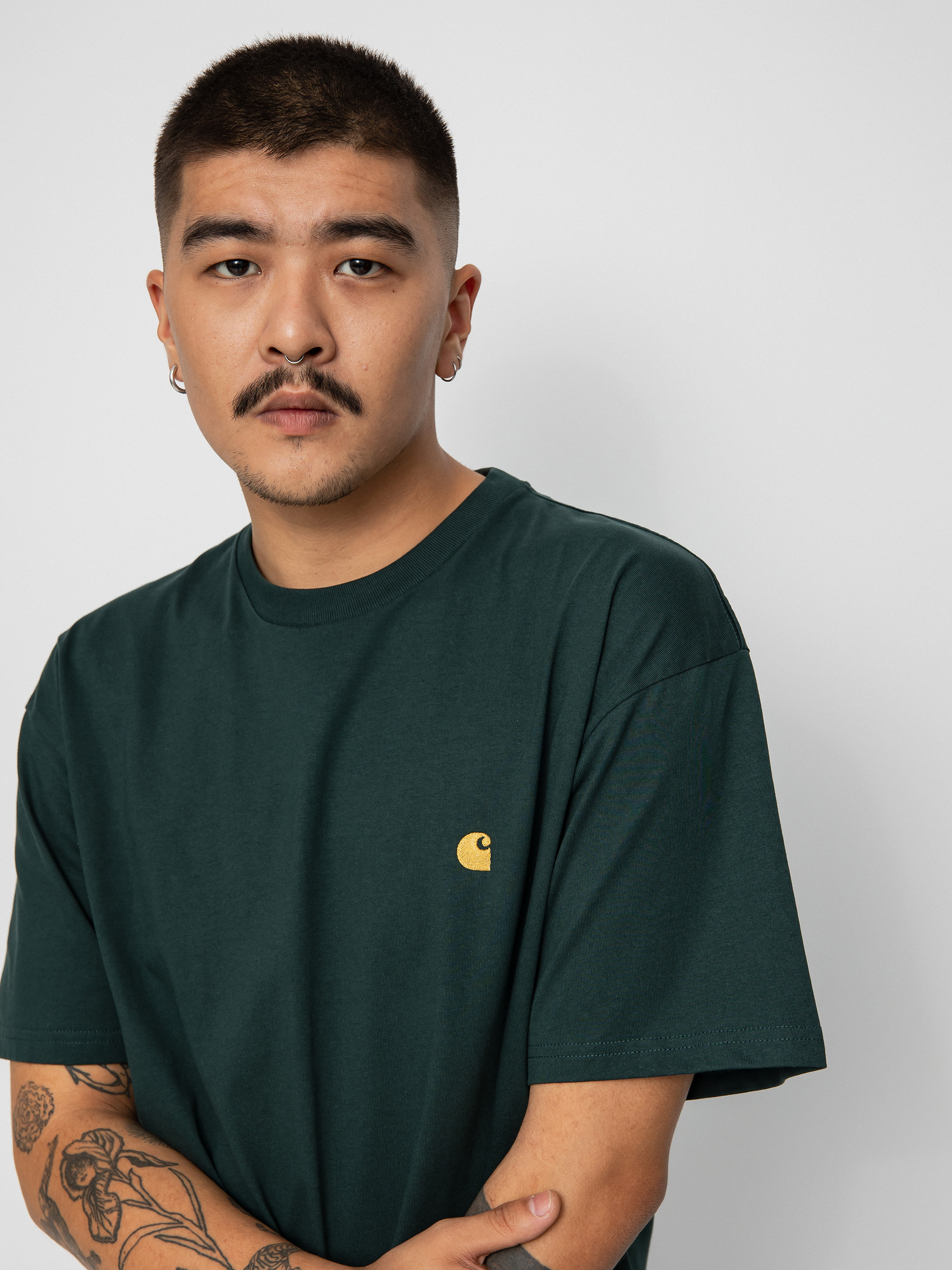 T-shirt Carhartt WIP Chase (juniper/gold)