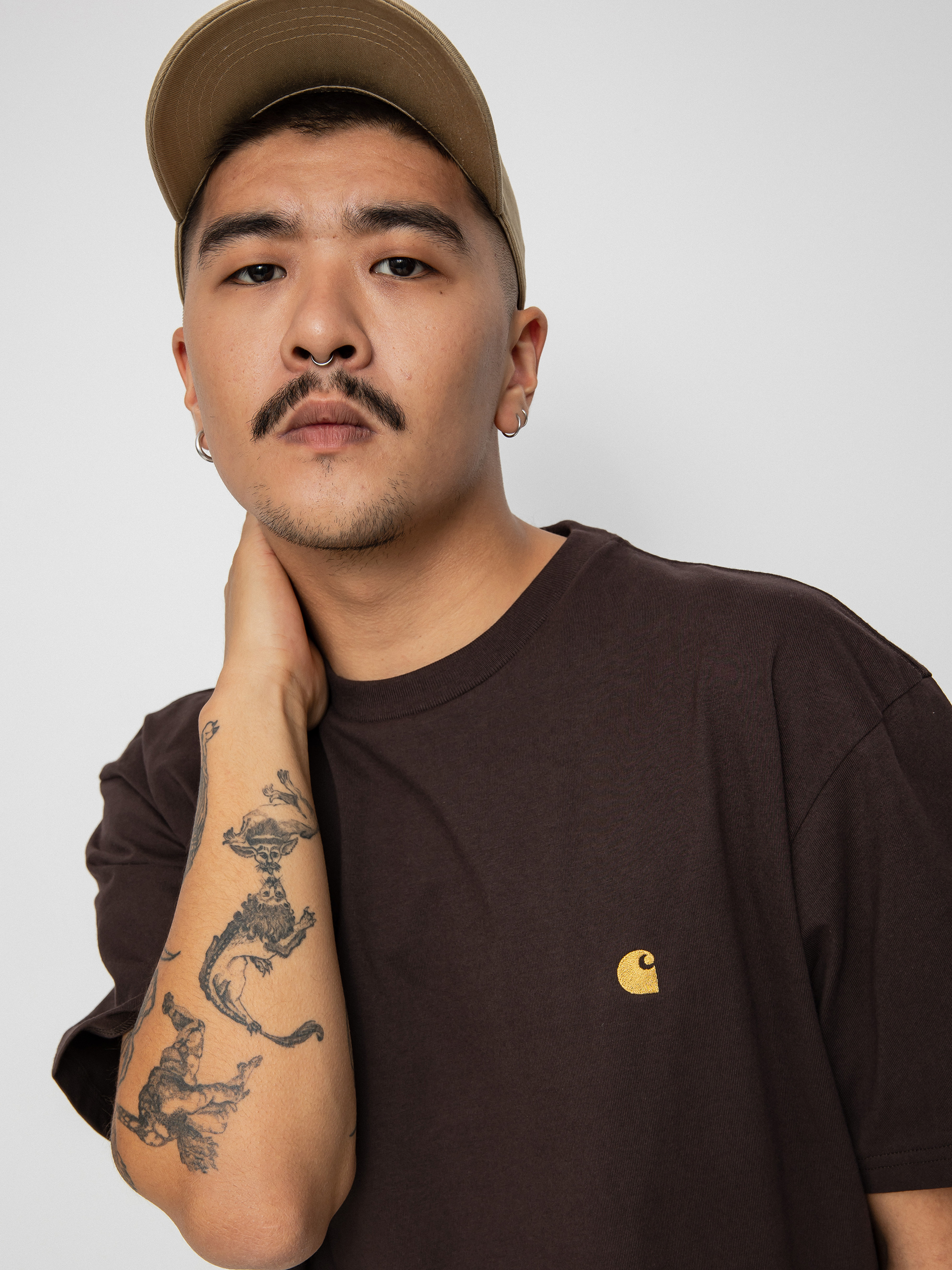 T-shirt Carhartt WIP Chase (dark umber/gold)