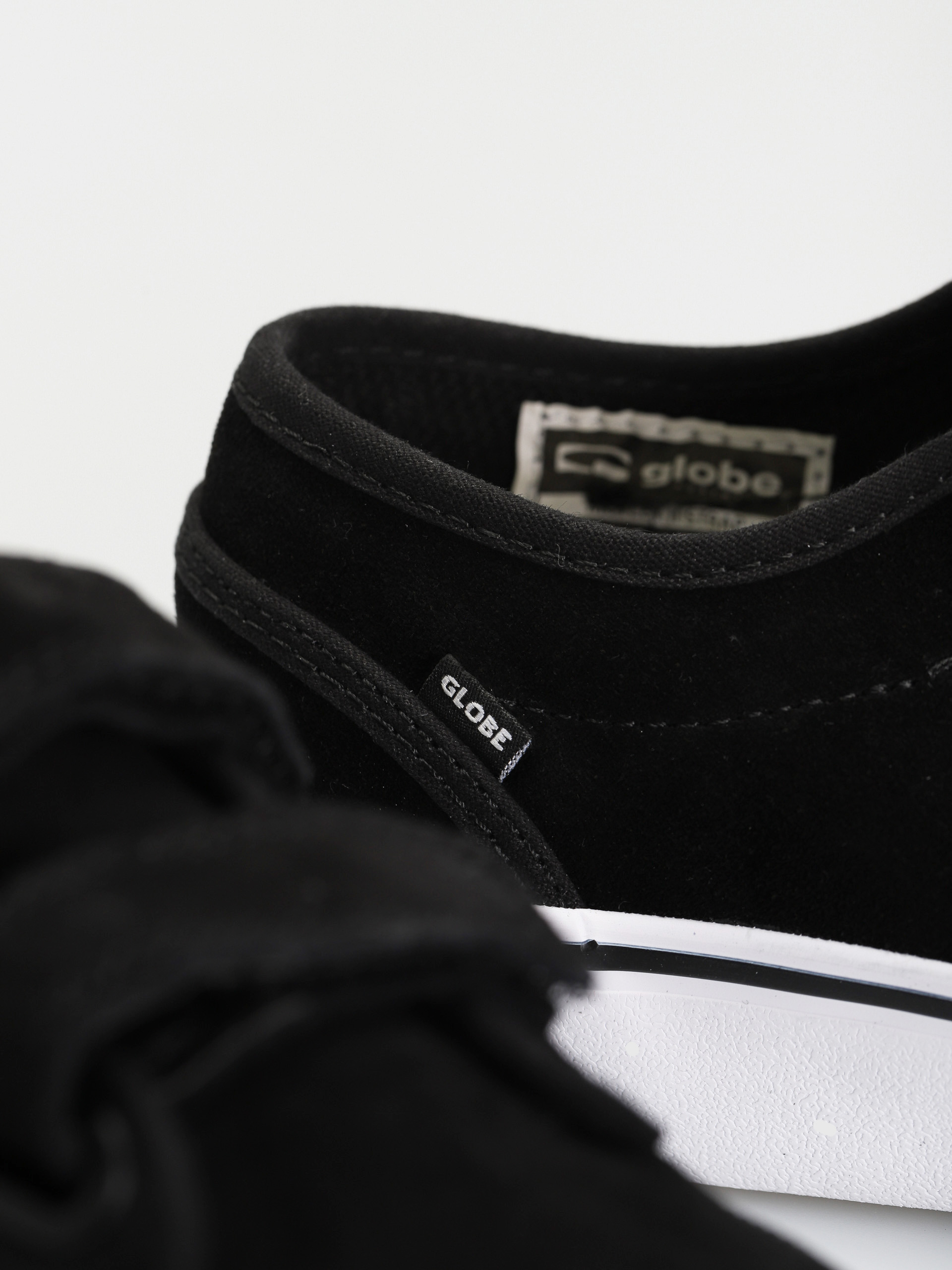 Buty Globe Motley II Strap (black/white)