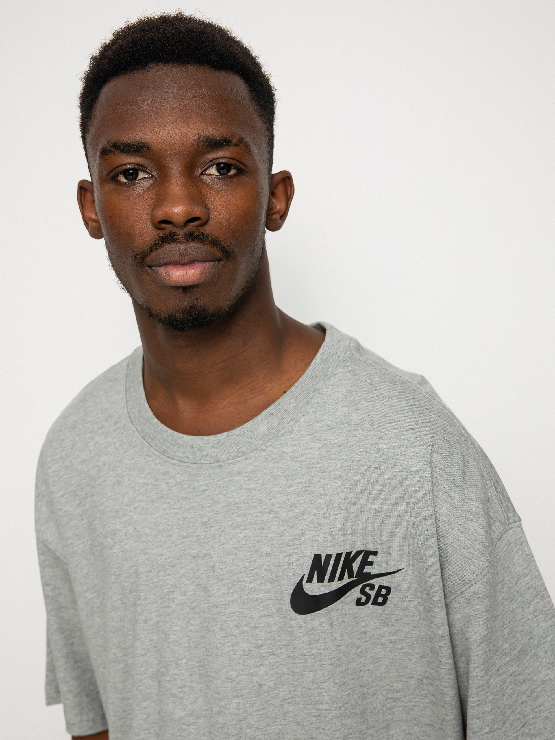 T-shirt Nike SB Logo (dk grey heather/black)