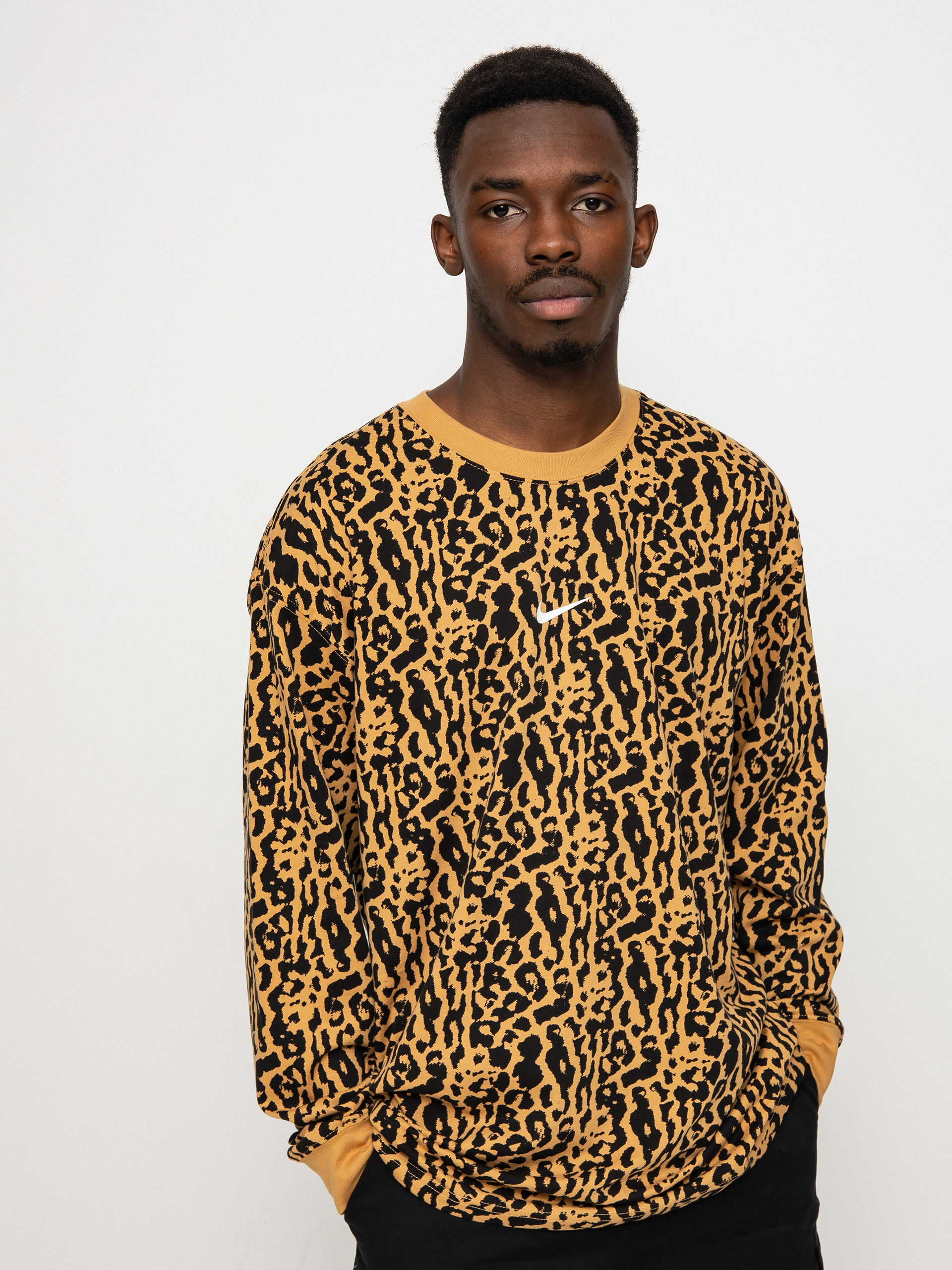 Longsleeve Nike SB Aop (elemental gold/black)