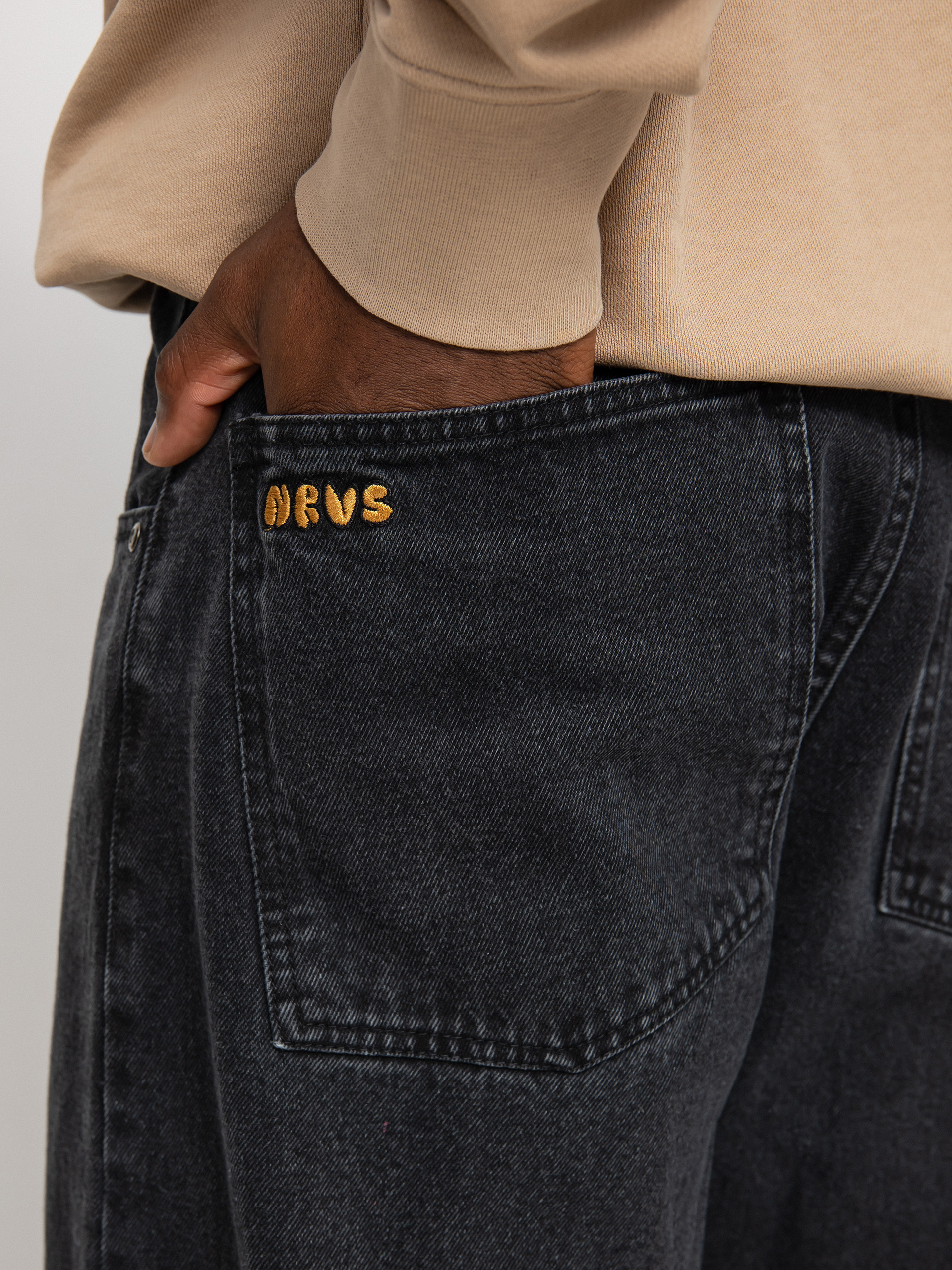 Spodnie Nervous Baggy (denim black)