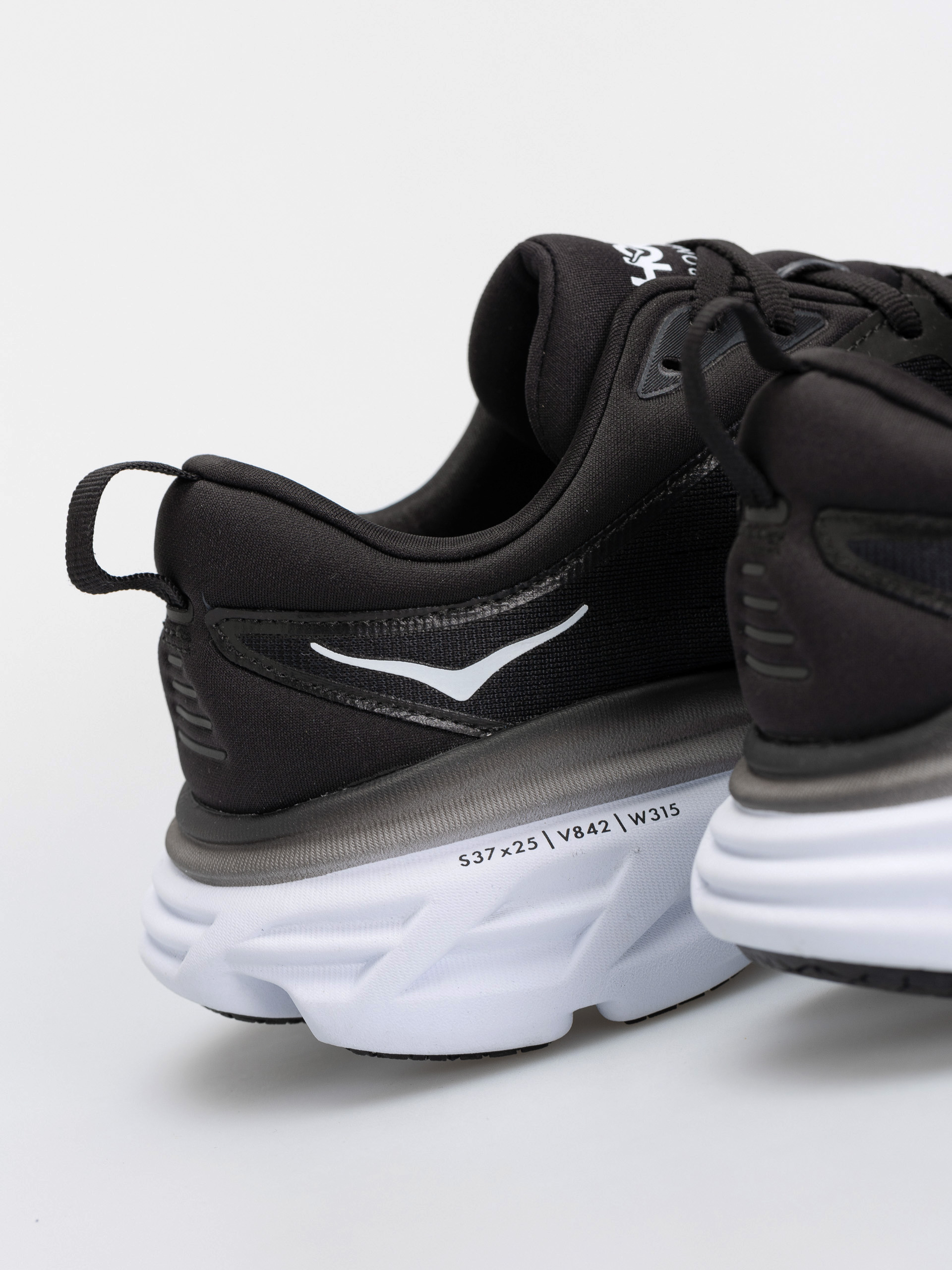 Buty Hoka Bondi 8 (black/white)