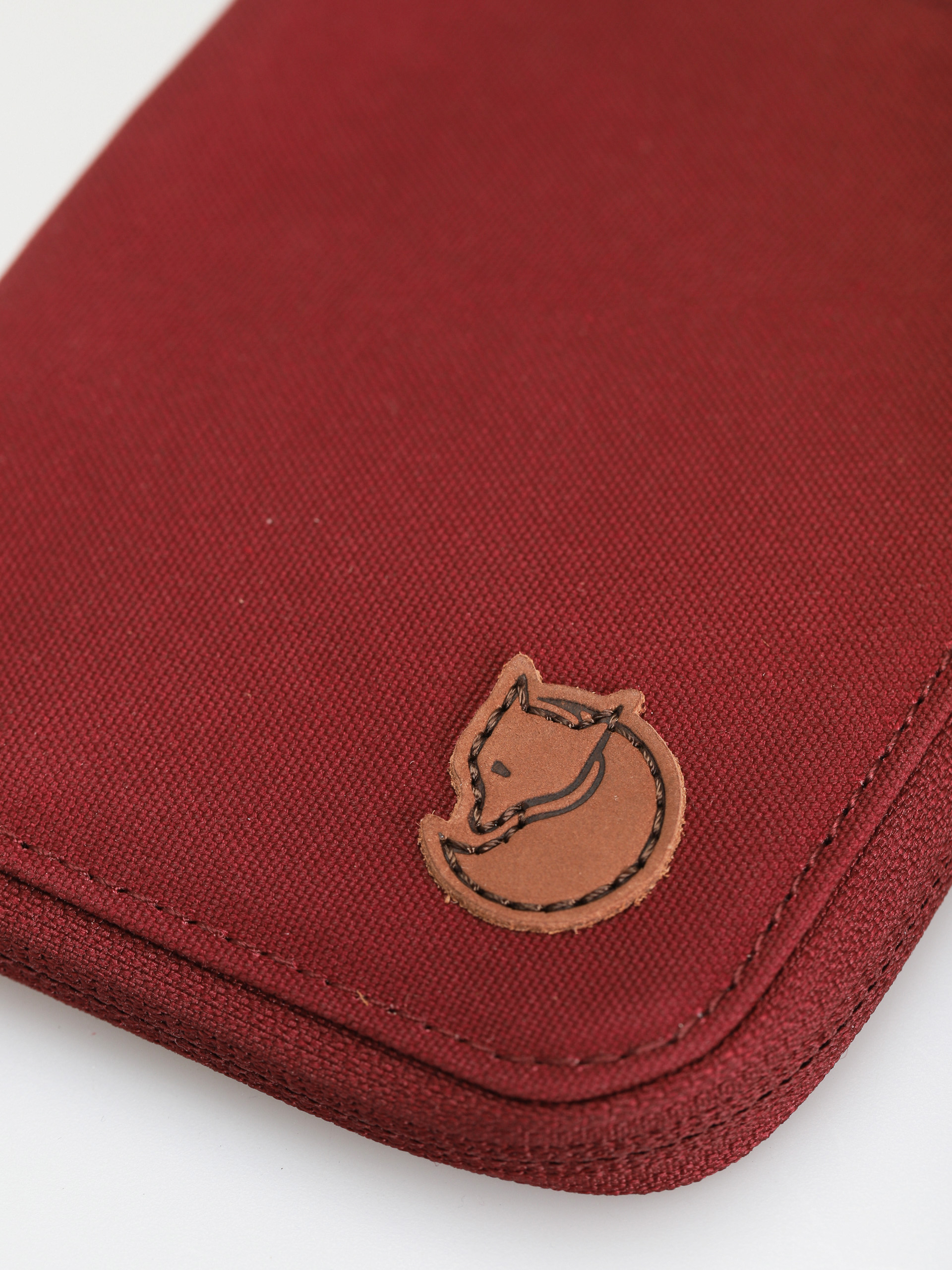 Portfel Fjallraven Zip Wallet (bordeaux red)