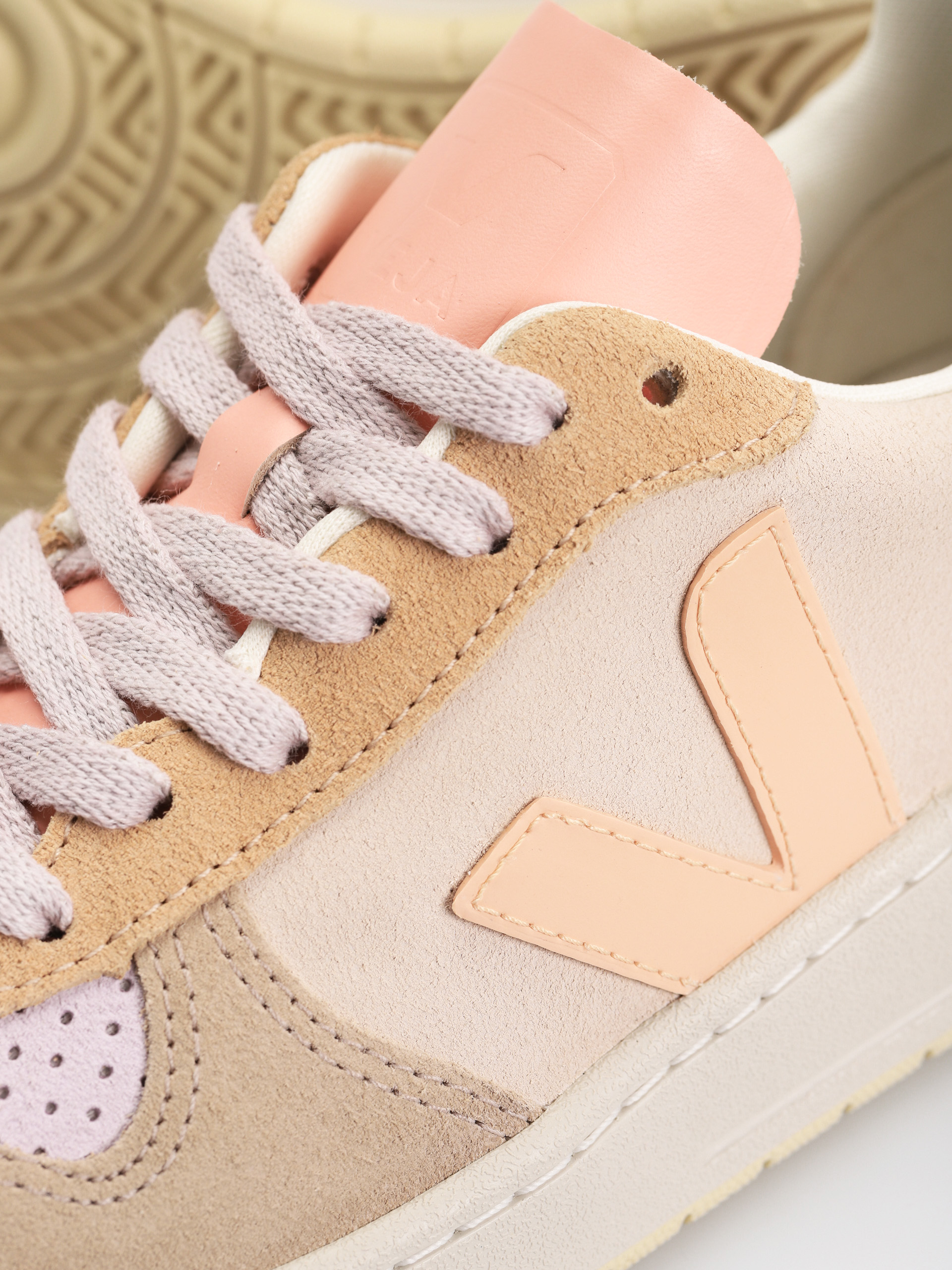 Buty Veja V 10 Wmn (multico peach)