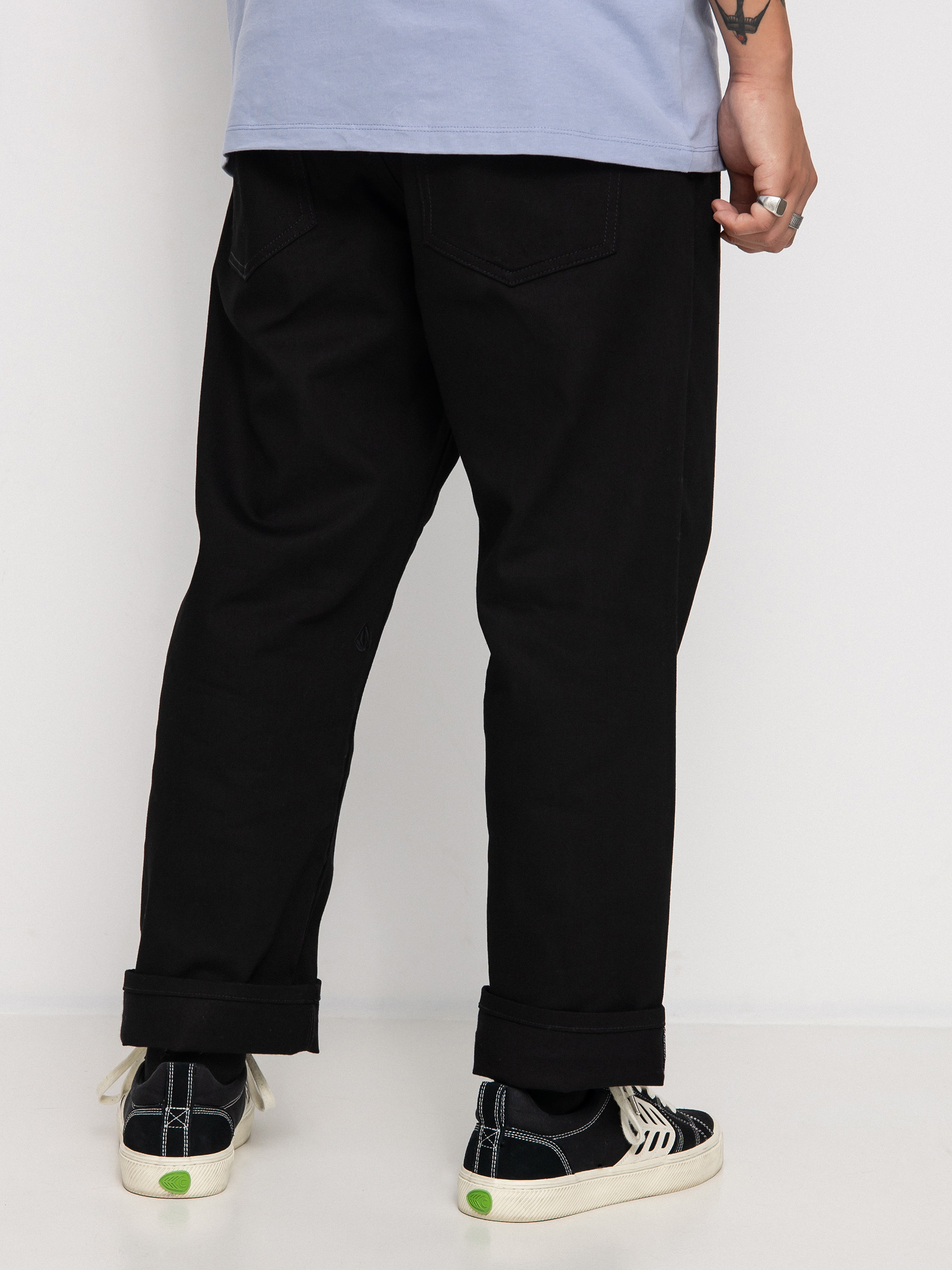 Spodnie Volcom Modown Tapered Denim (black on black)