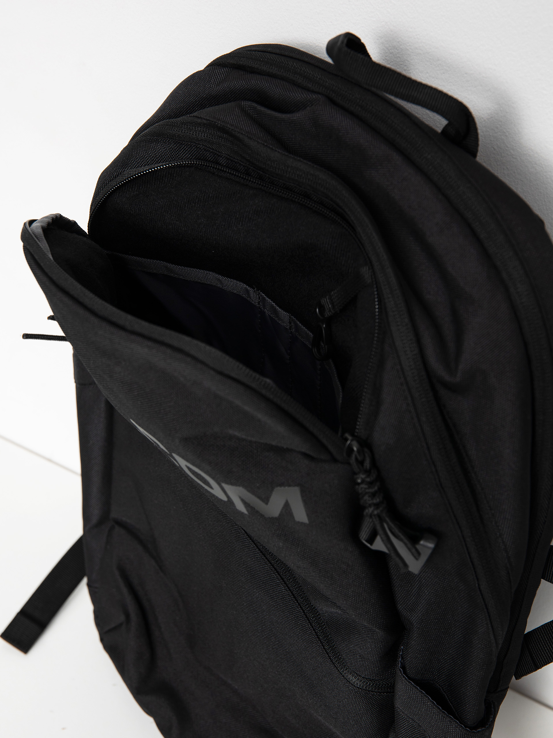 Plecak Volcom Volcom Roamer (black on black)