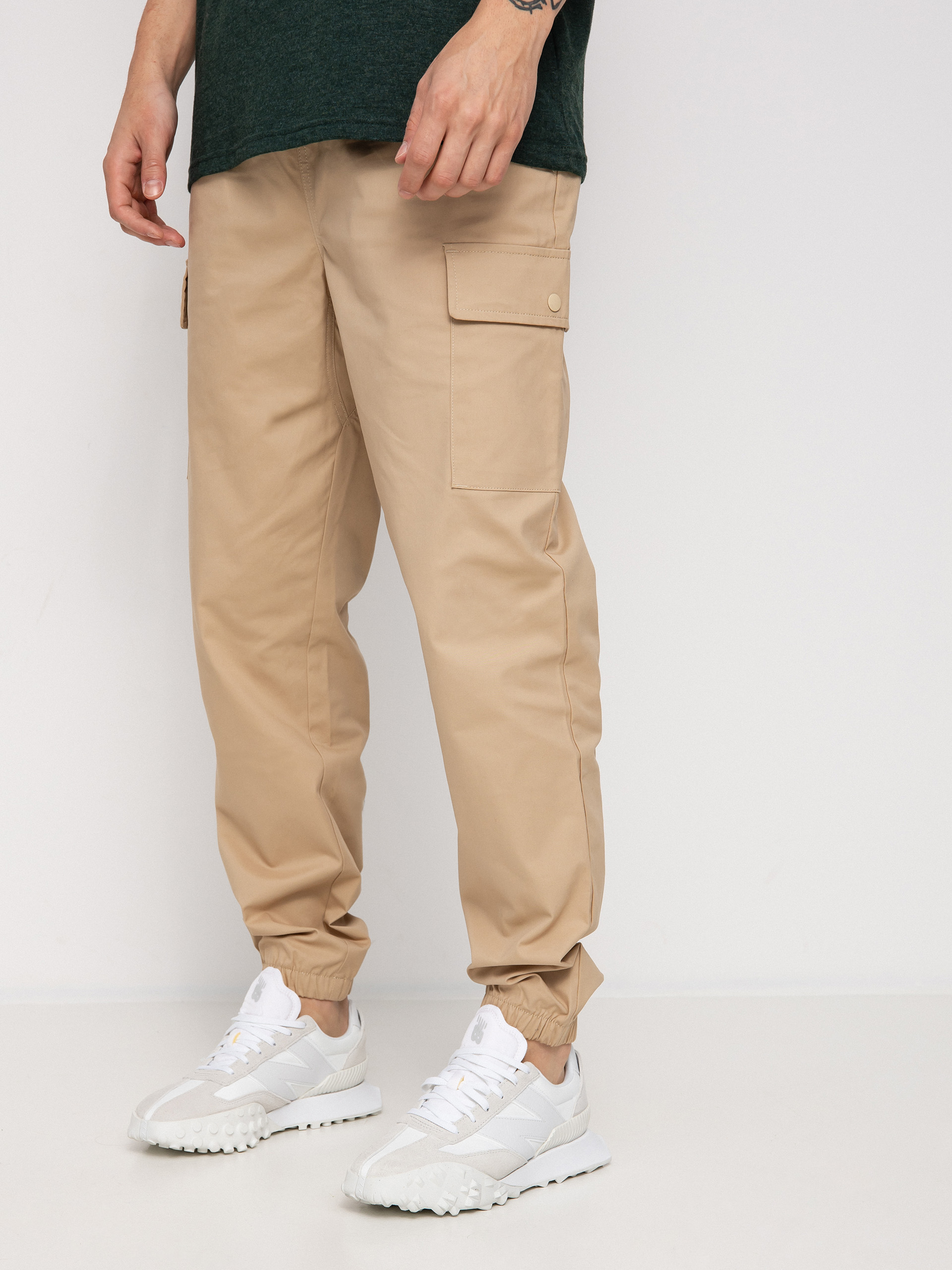 Spodnie New Balance Athletics Woven Cargo (incense)