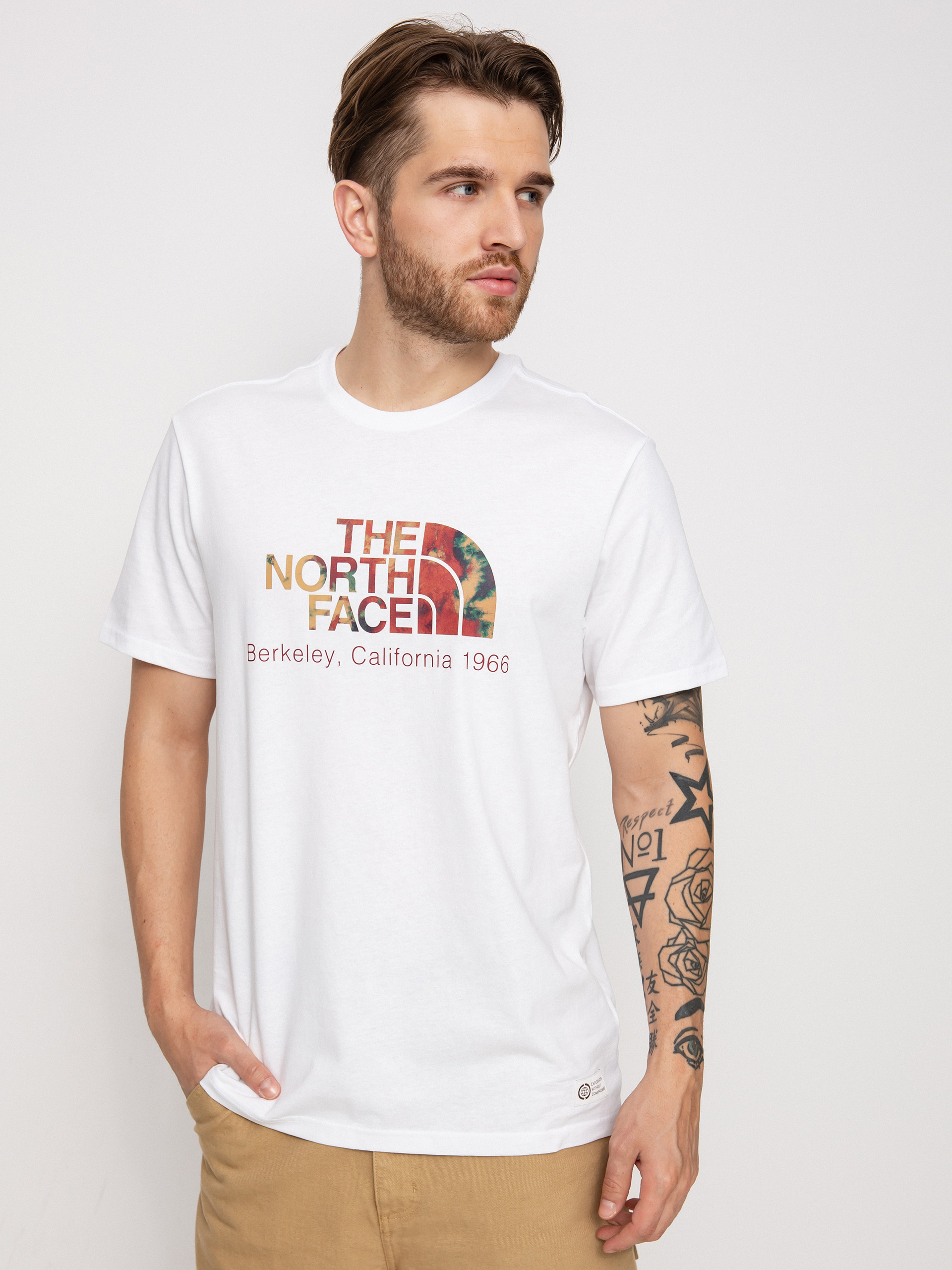 T-shirt The North Face Berkeley California (tnf white/antelope tan ice dye print)