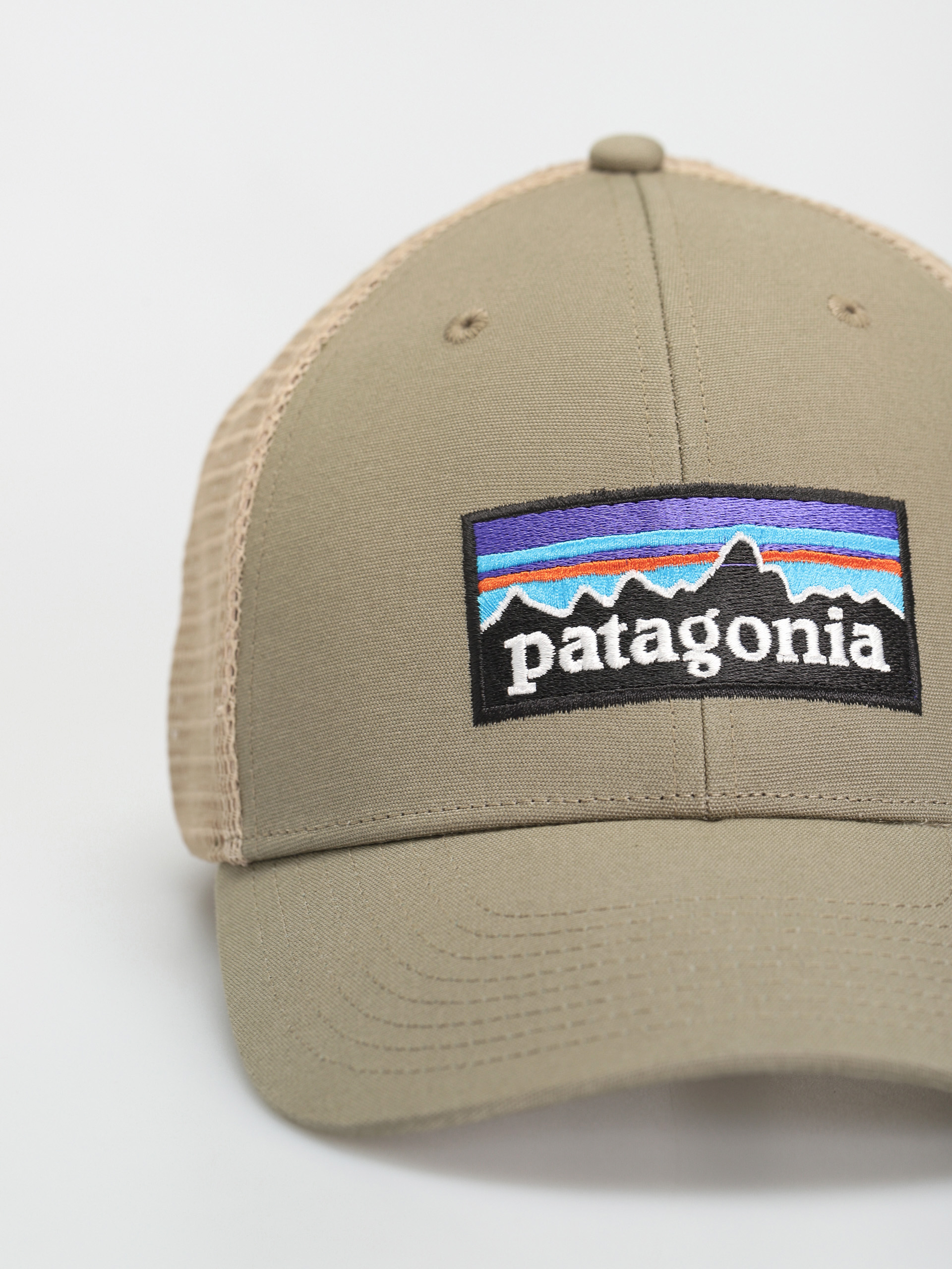 Czapka z daszkiem Patagonia P 6 Logo LoPro Trucker (garden green)