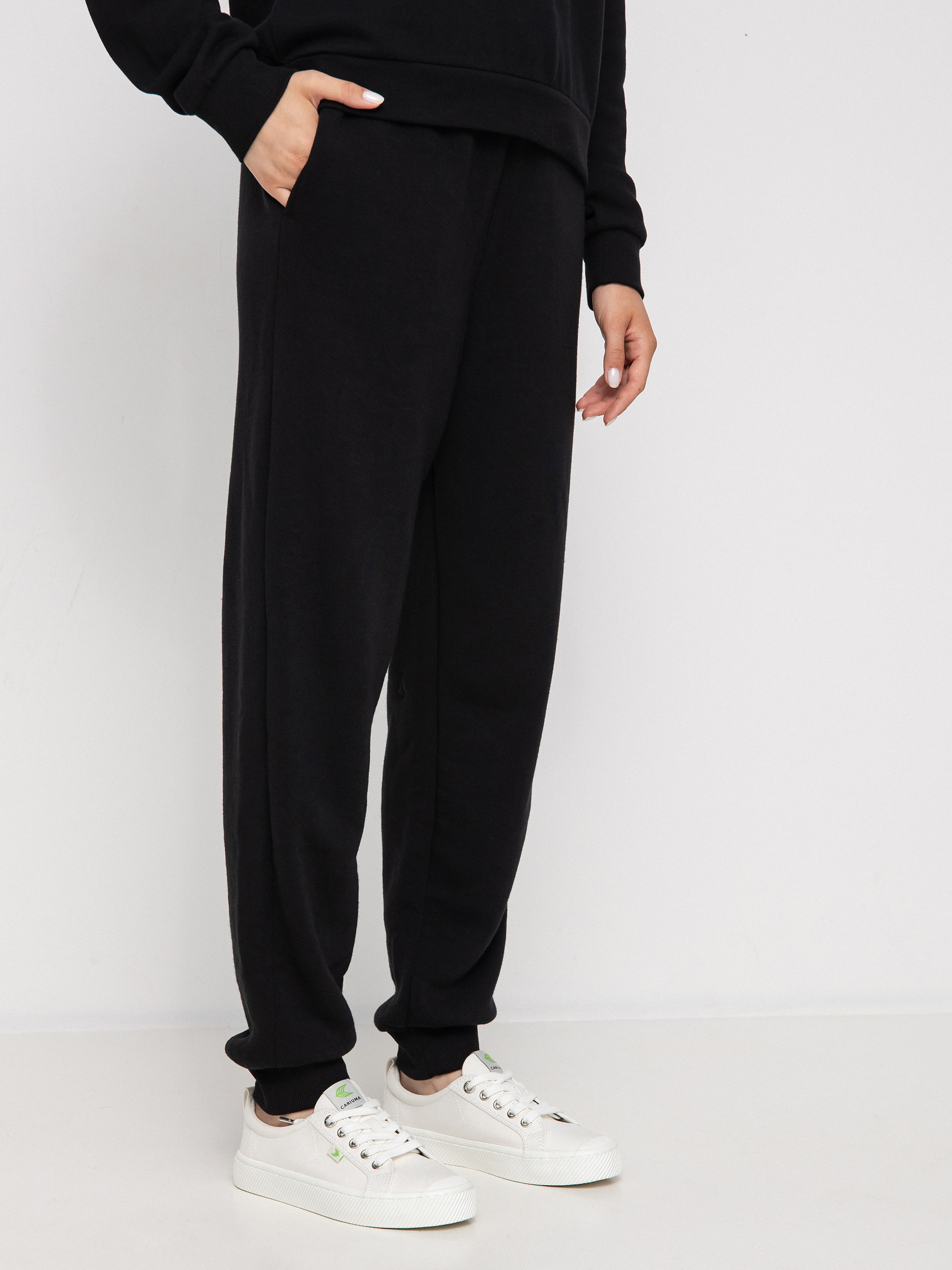 Spodnie Volcom Stn Stackd Jogger Wmn (black)