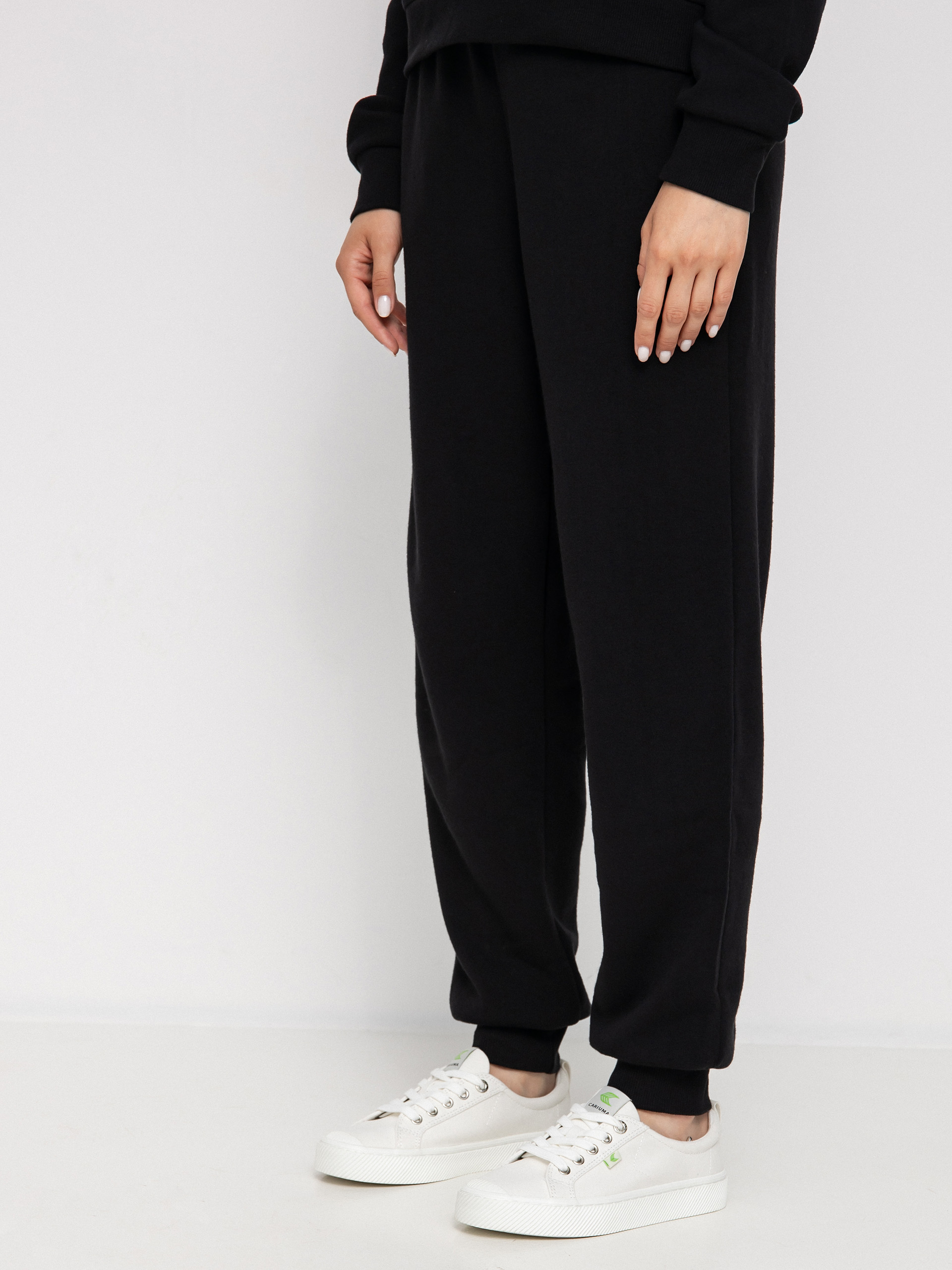 Spodnie Volcom Stn Stackd Jogger Wmn (black)