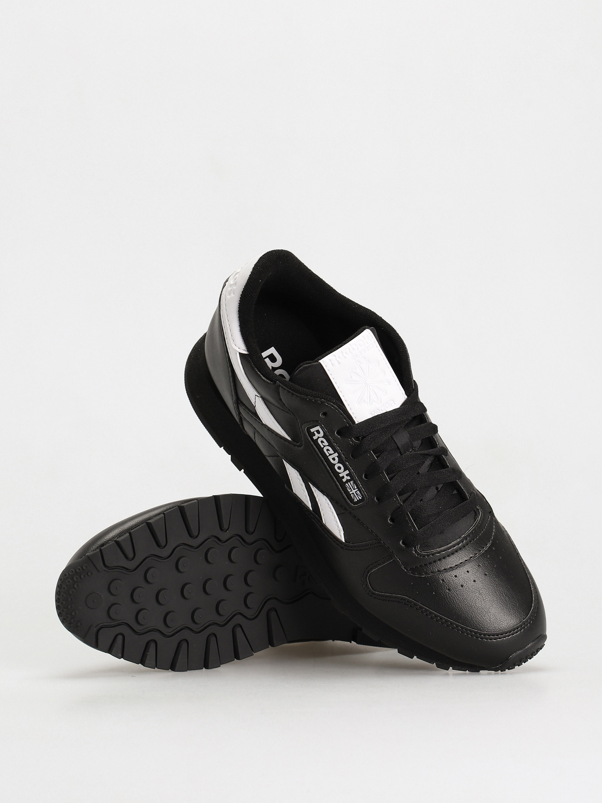 Buty Reebok Classic Vegan (cblack/ftwwht/cblack)
