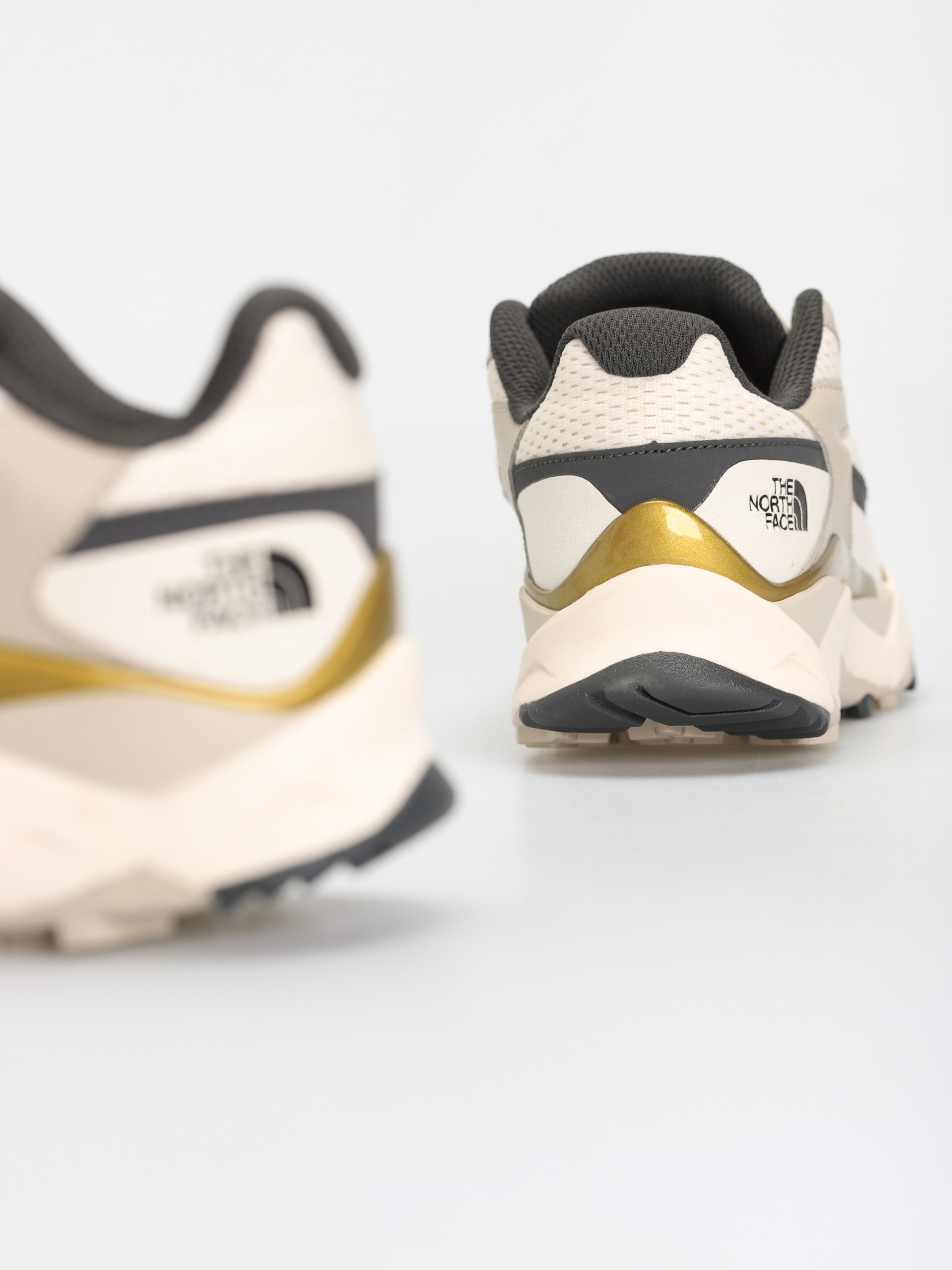 Buty The North Face Vectiv Taraval Wmn (gardenia white/sandstone)