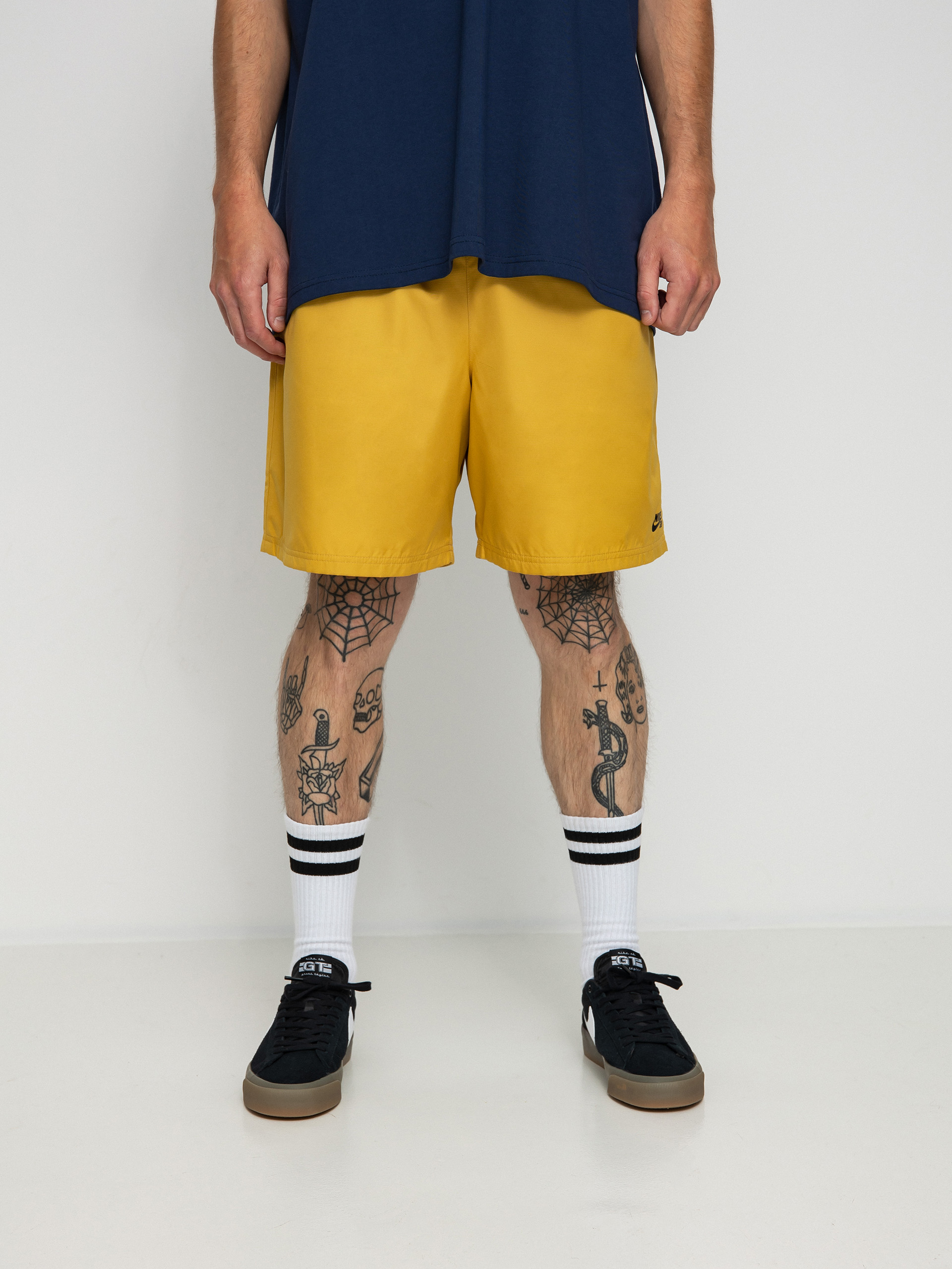 Szorty Nike SB Nvlty Chino (sanded gold/black)