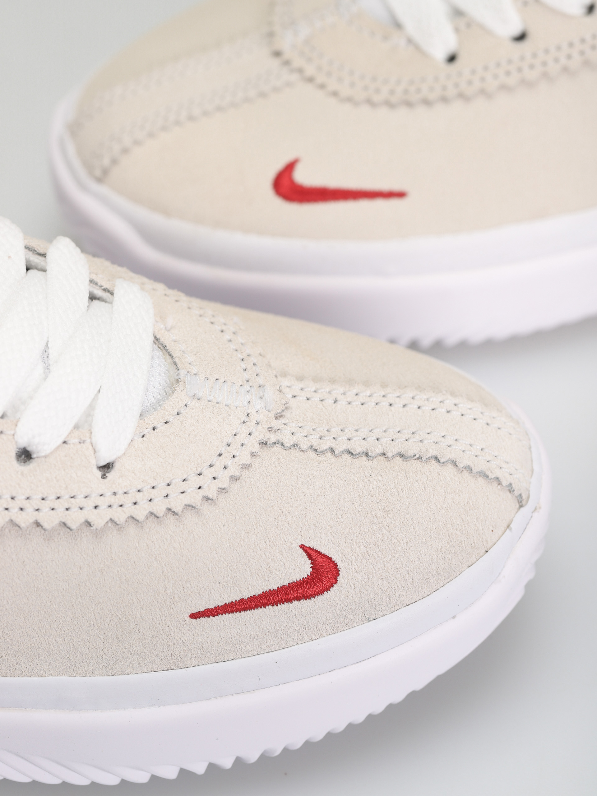 Buty Nike SB BRSB Eco (white/varsity red varsity royal white)