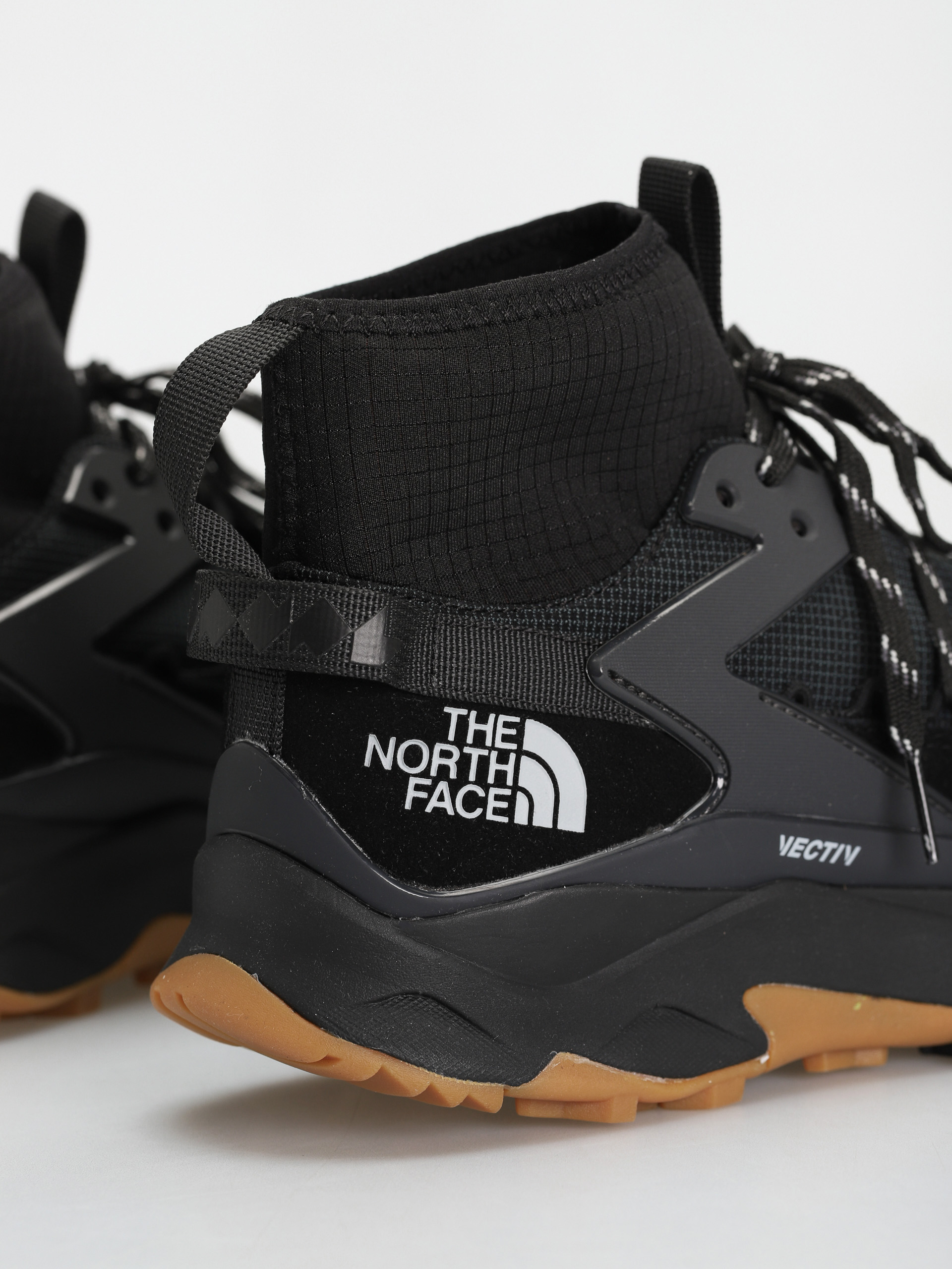 Buty The North Face Vectiv Taraval Peak (tnf black/asphalt grey)