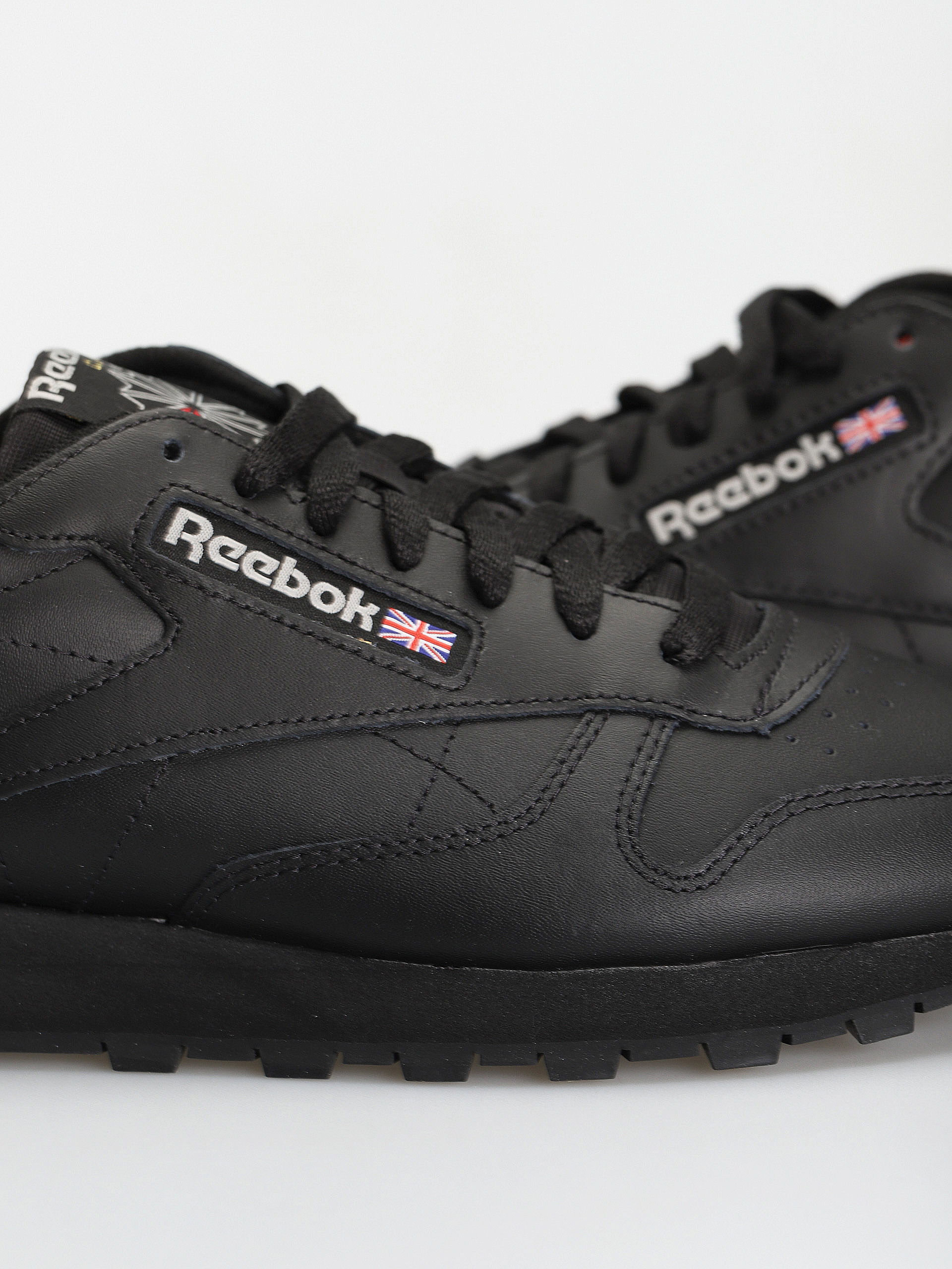 Buty Reebok Classic Leather (cblack/cblack/pugry5)