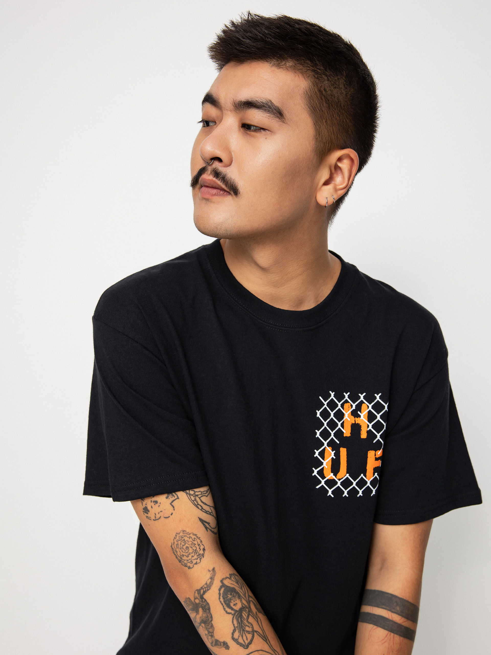 T-shirt HUF Trespass Triangle (black)