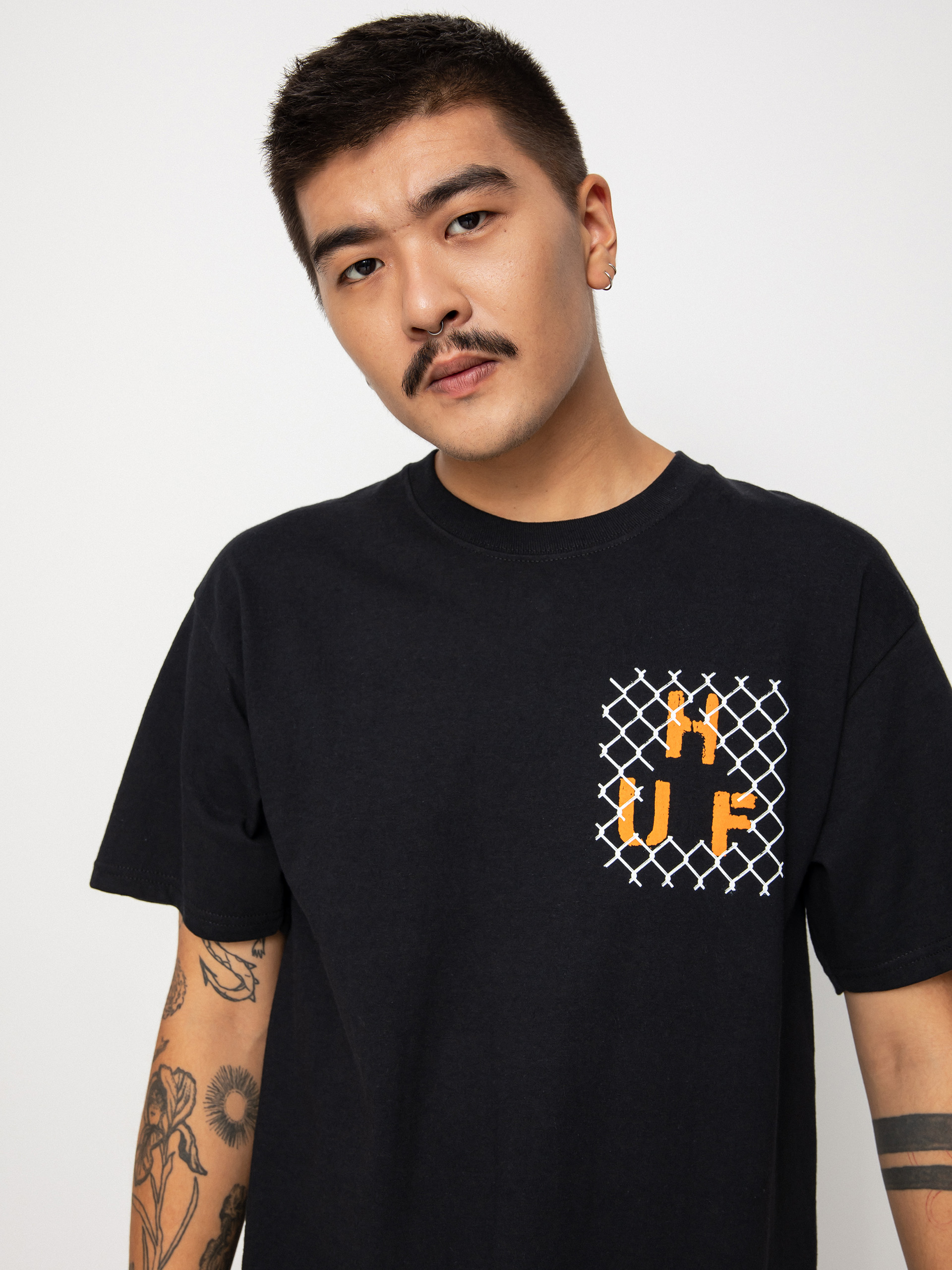 T-shirt HUF Trespass Triangle (black)