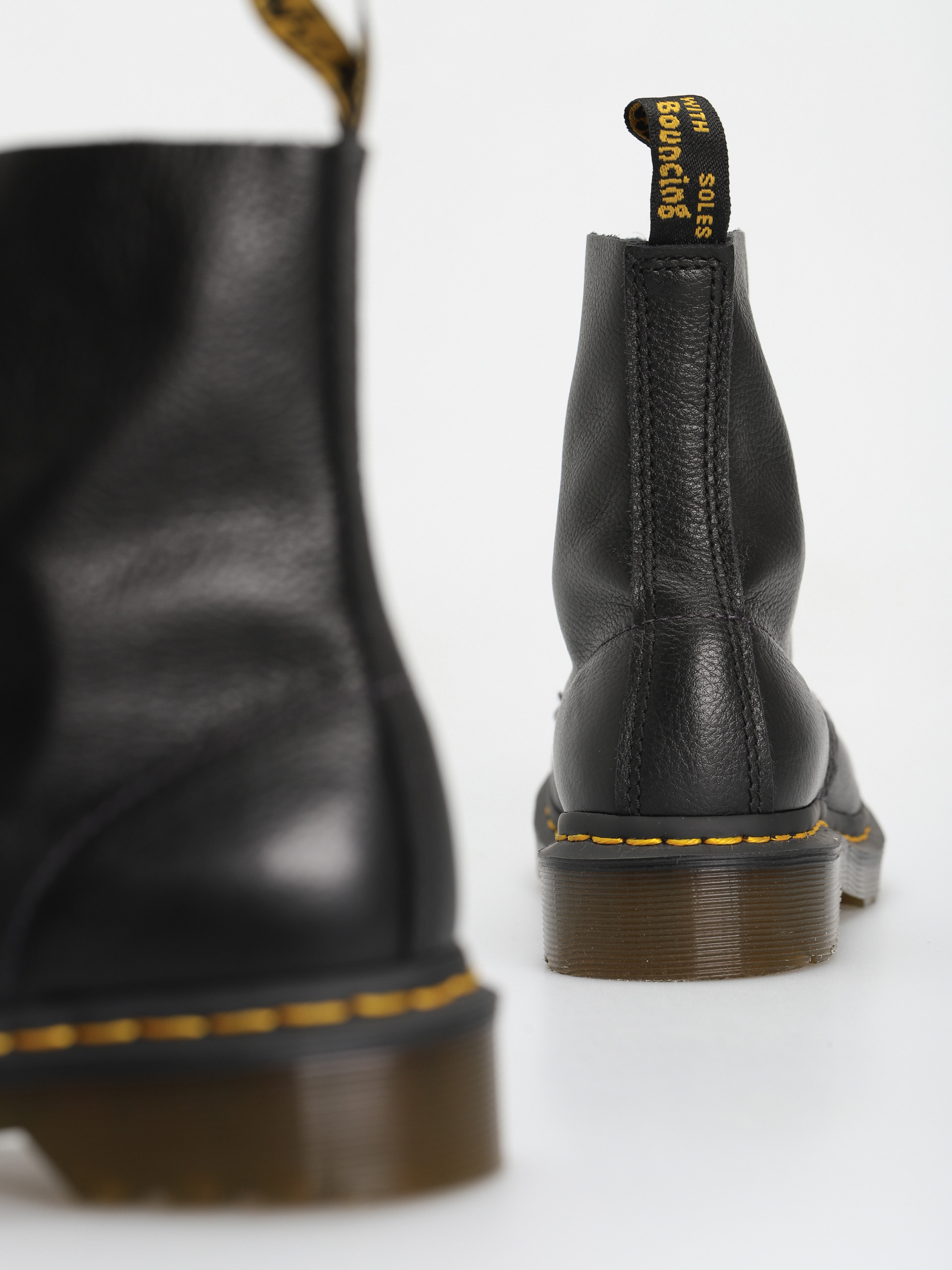 Buty Dr. Martens 1460 Pascal Wmn (black virginia)