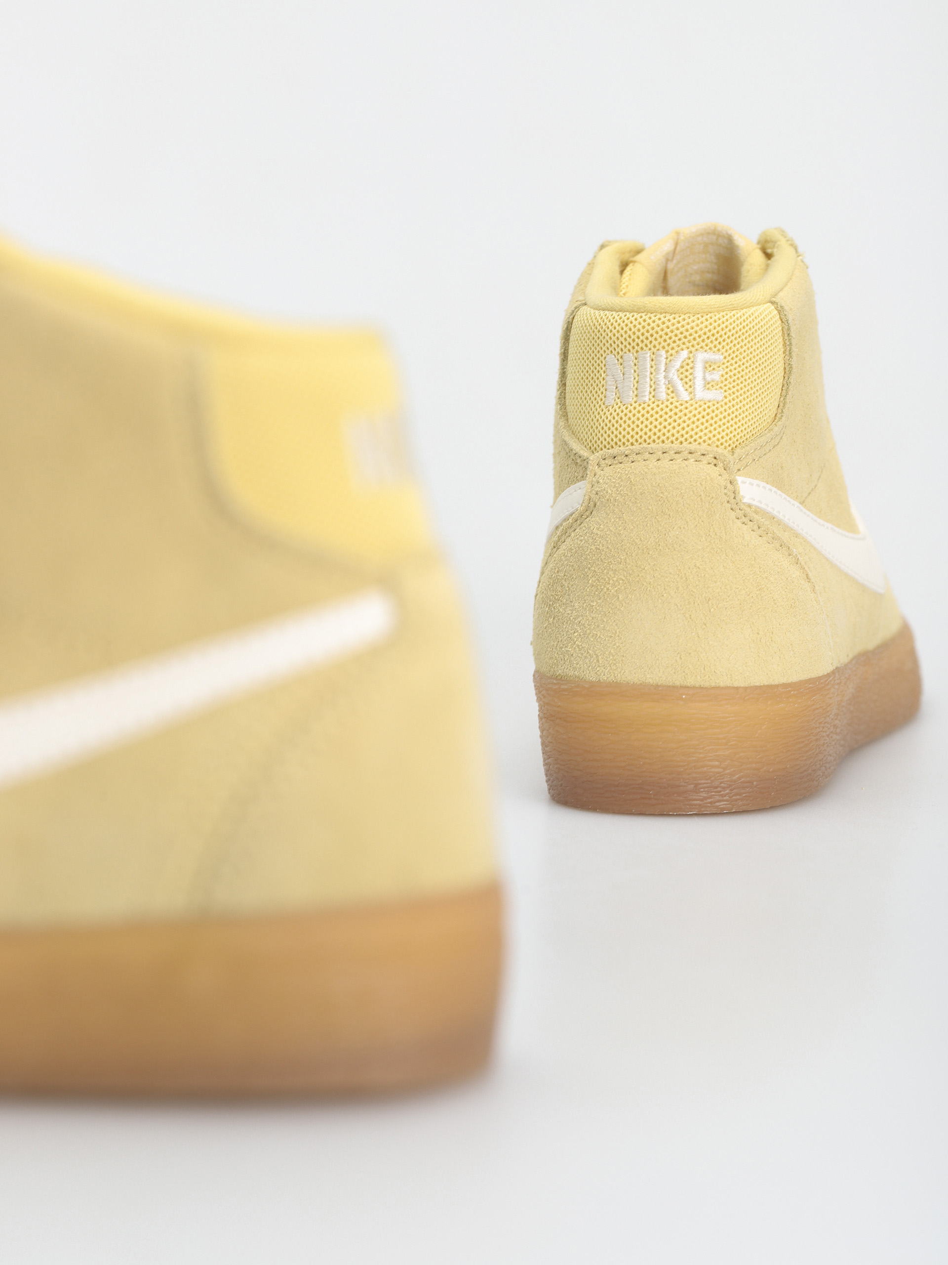 Buty Nike SB Bruin High Wmn (lemon wash/sail lemon wash)