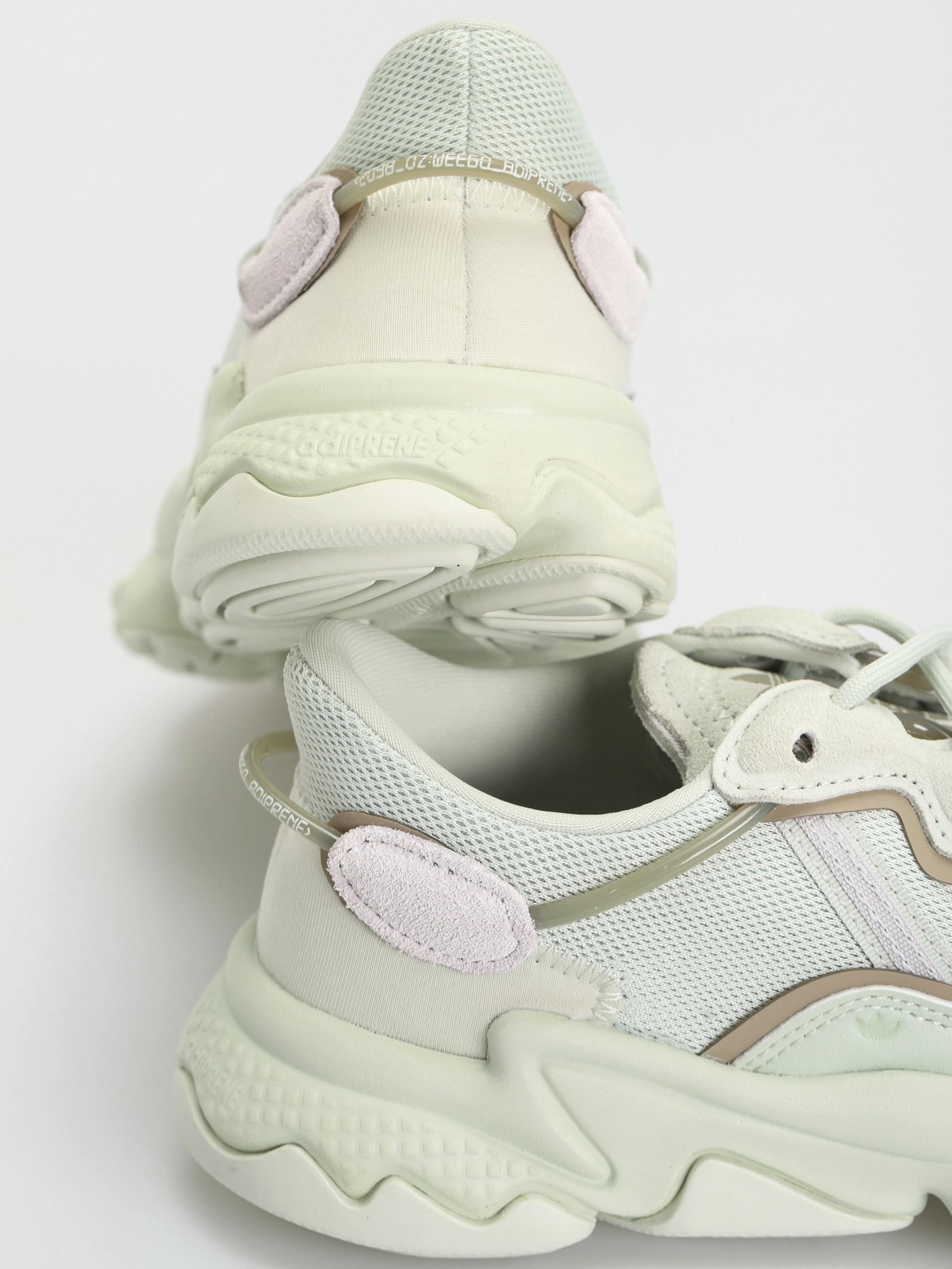 Buty adidas Originals Ozweego Wmn (lingrn/dshgry/feagry)