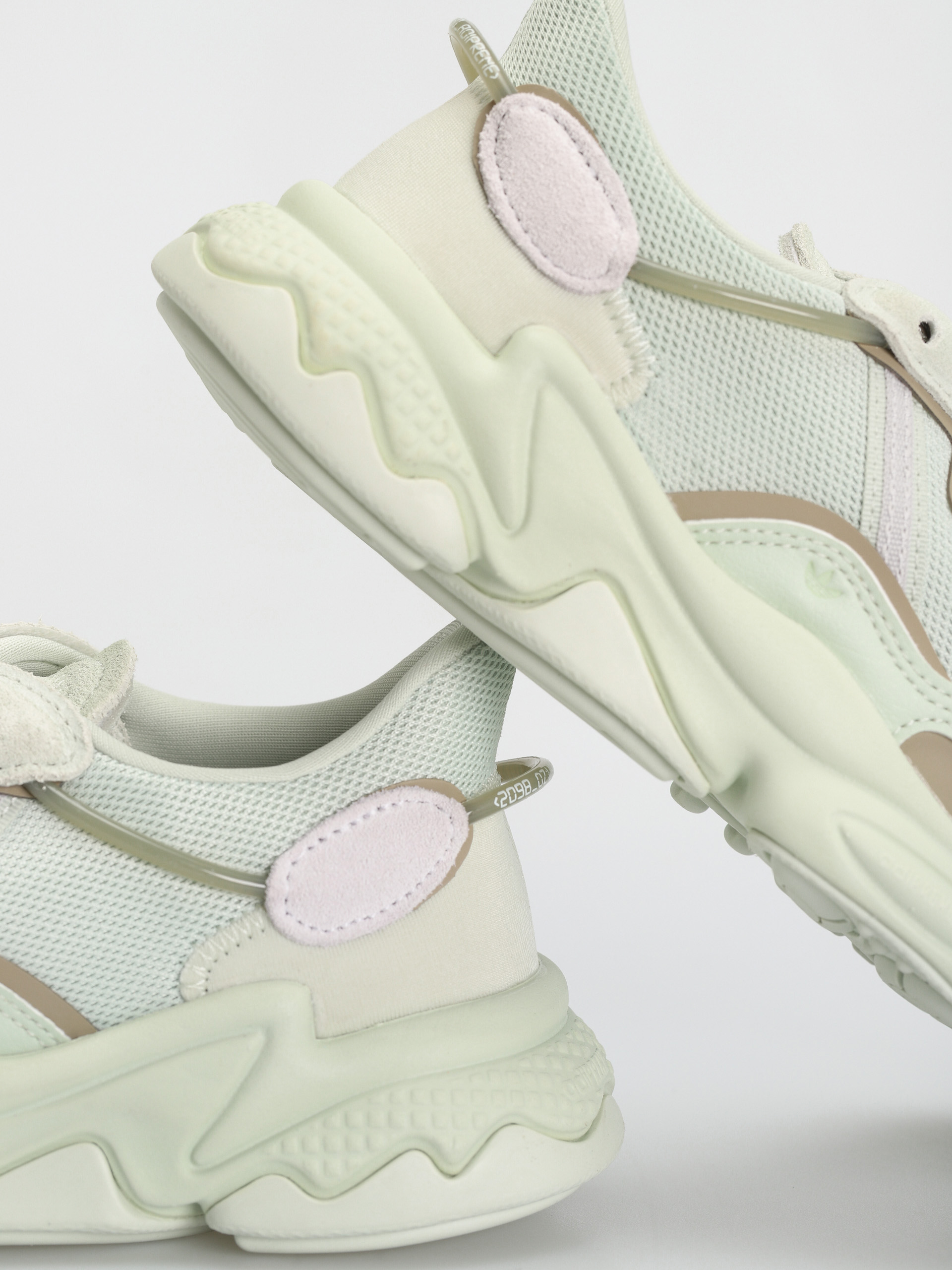 Buty adidas Originals Ozweego Wmn (lingrn/dshgry/feagry)