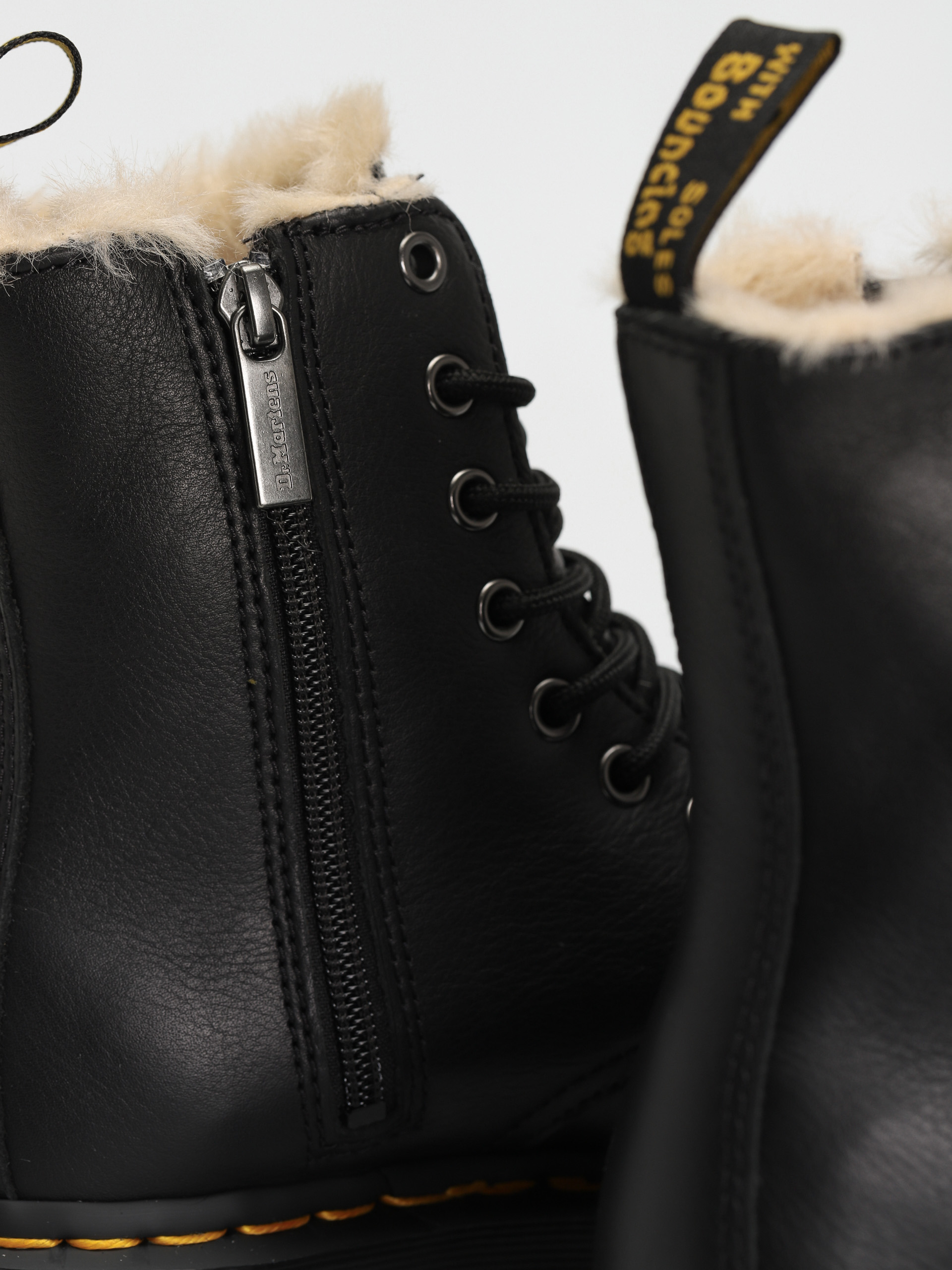 Buty Dr. Martens Jadon FL Wmn (black pisa natural em toby 900g)