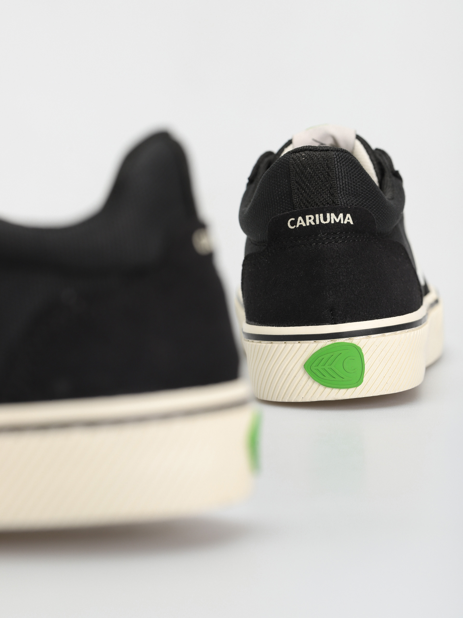 Buty Cariuma Vallely (black/ivory)