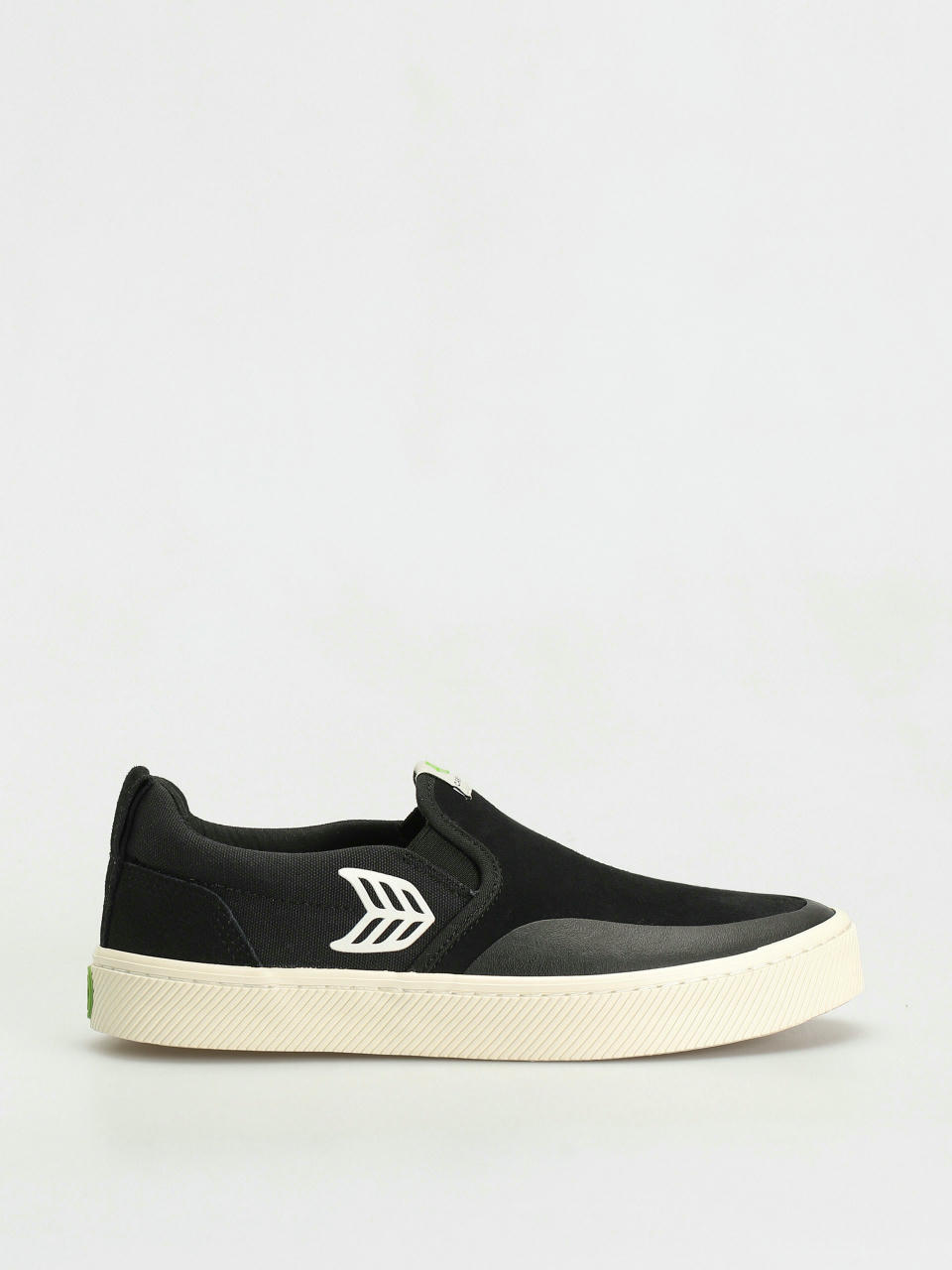 Buty Cariuma Catiba Pro Slip On (black/ivory)