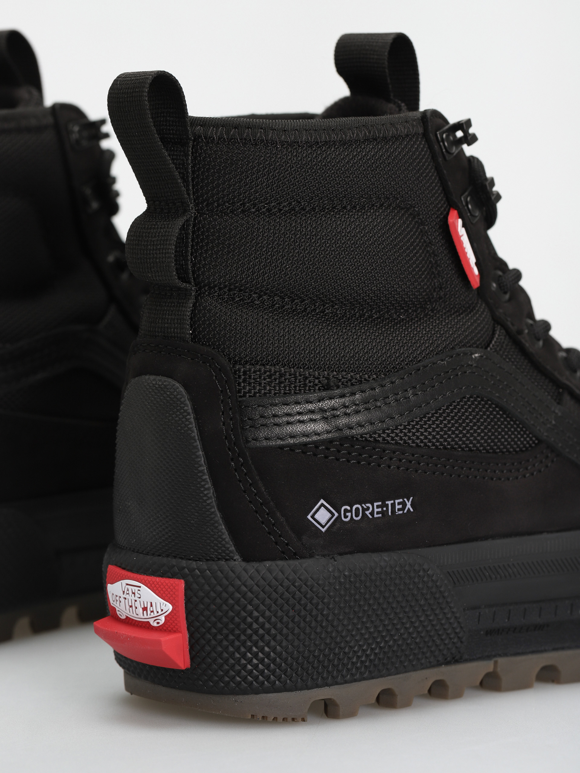 Buty Vans Sk8 Hi Gore Tex MTE 3 (blackout)